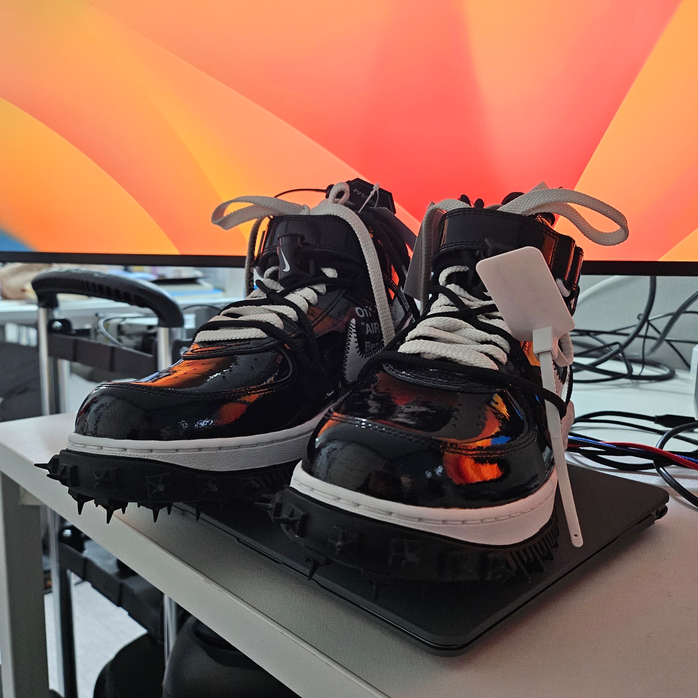 Nike x Off-White Air Force 1 Mid SP Leather Black 착용 스타일 - 3