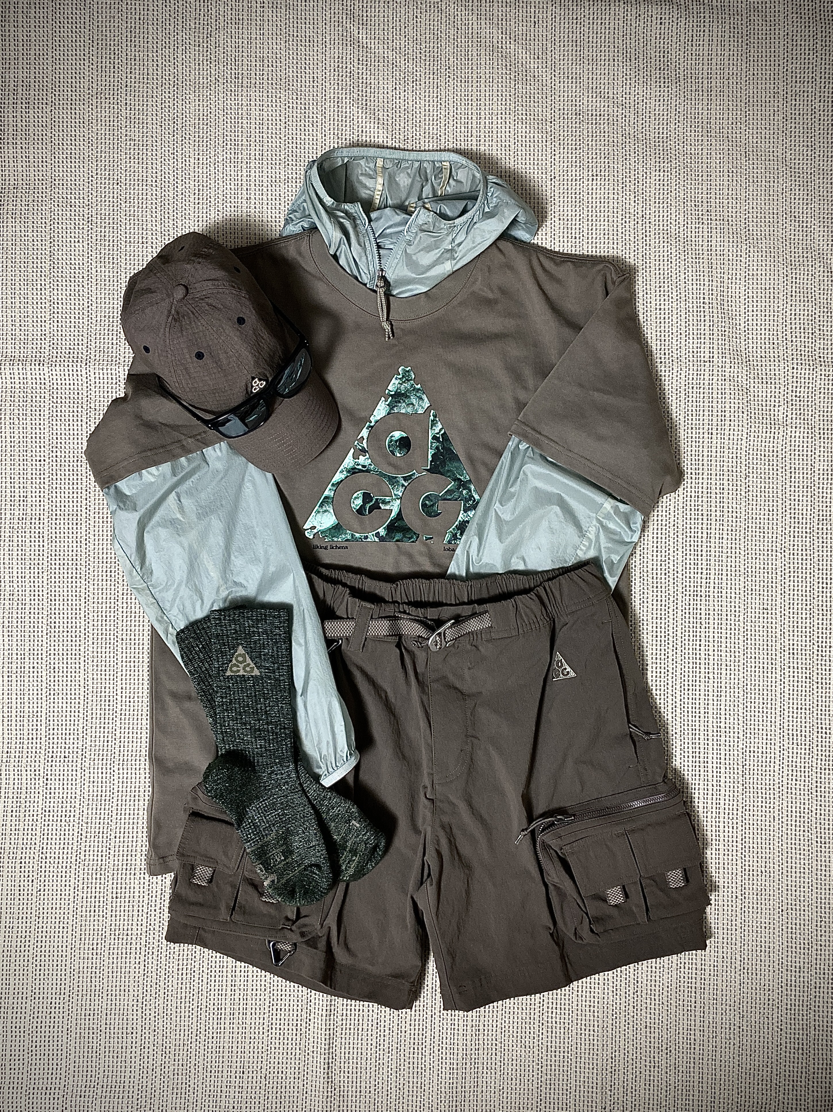 Nike ACG Heritage 86 Cap Ironstone, Nike ACG Cinder Cone Windproof Jacket Dusty Sage - Asia 착용 스타일 - 3