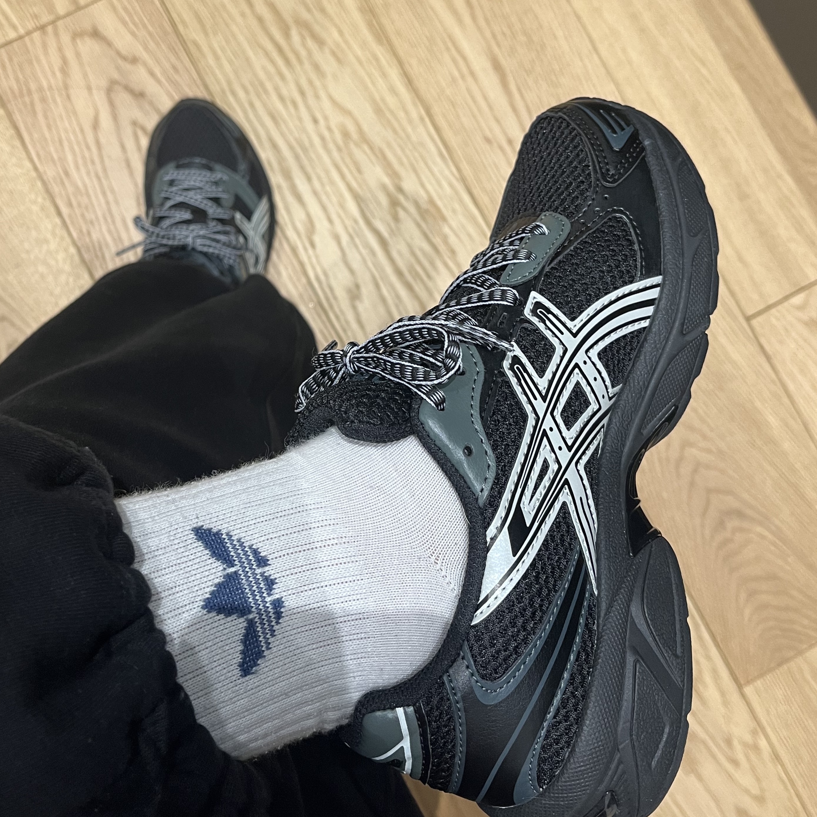 Asics Gel-1130 Black Glacier Grey - Folder Exclusive 착용 스타일 - 2