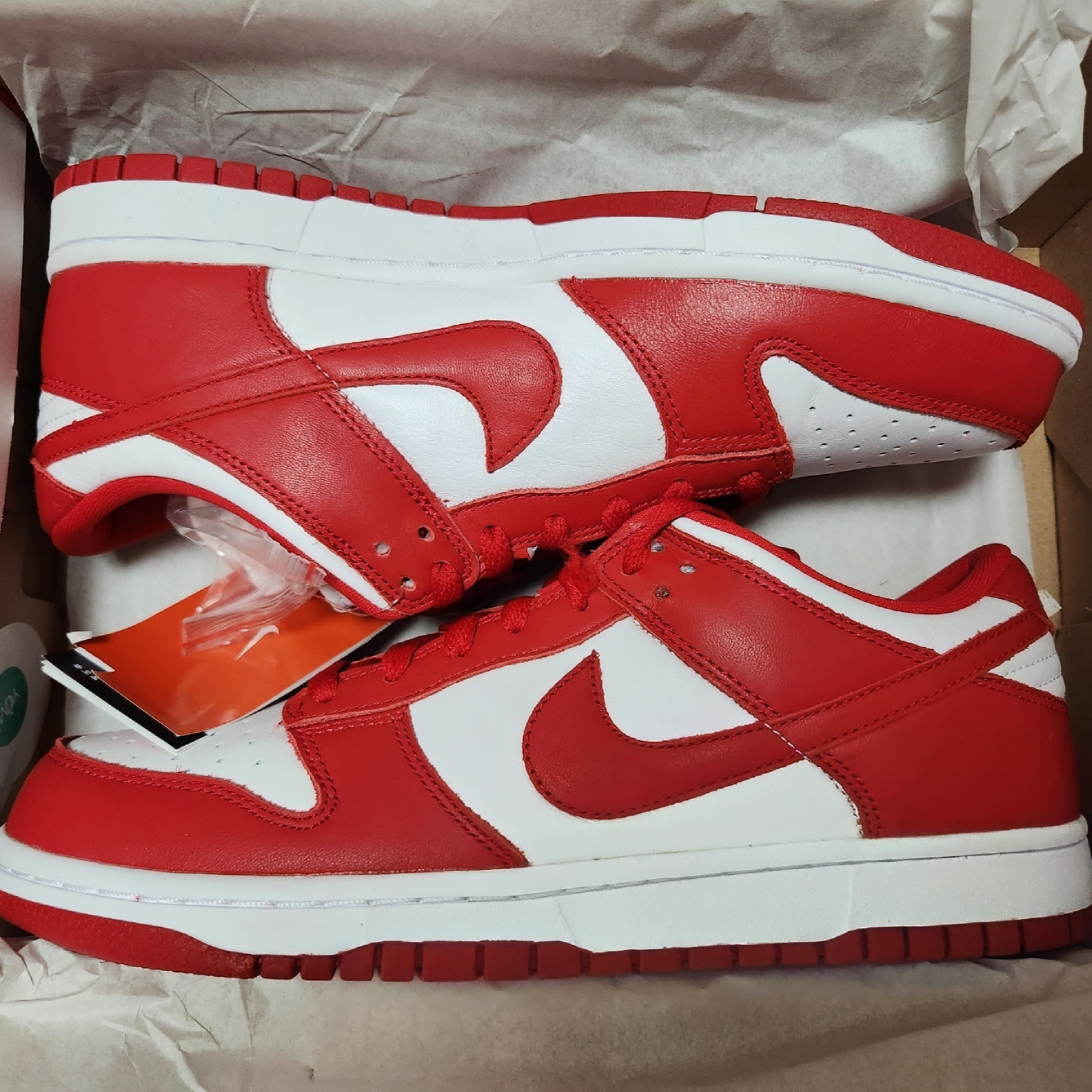 Nike Dunk Low SP White and University Red 2023 착용 스타일