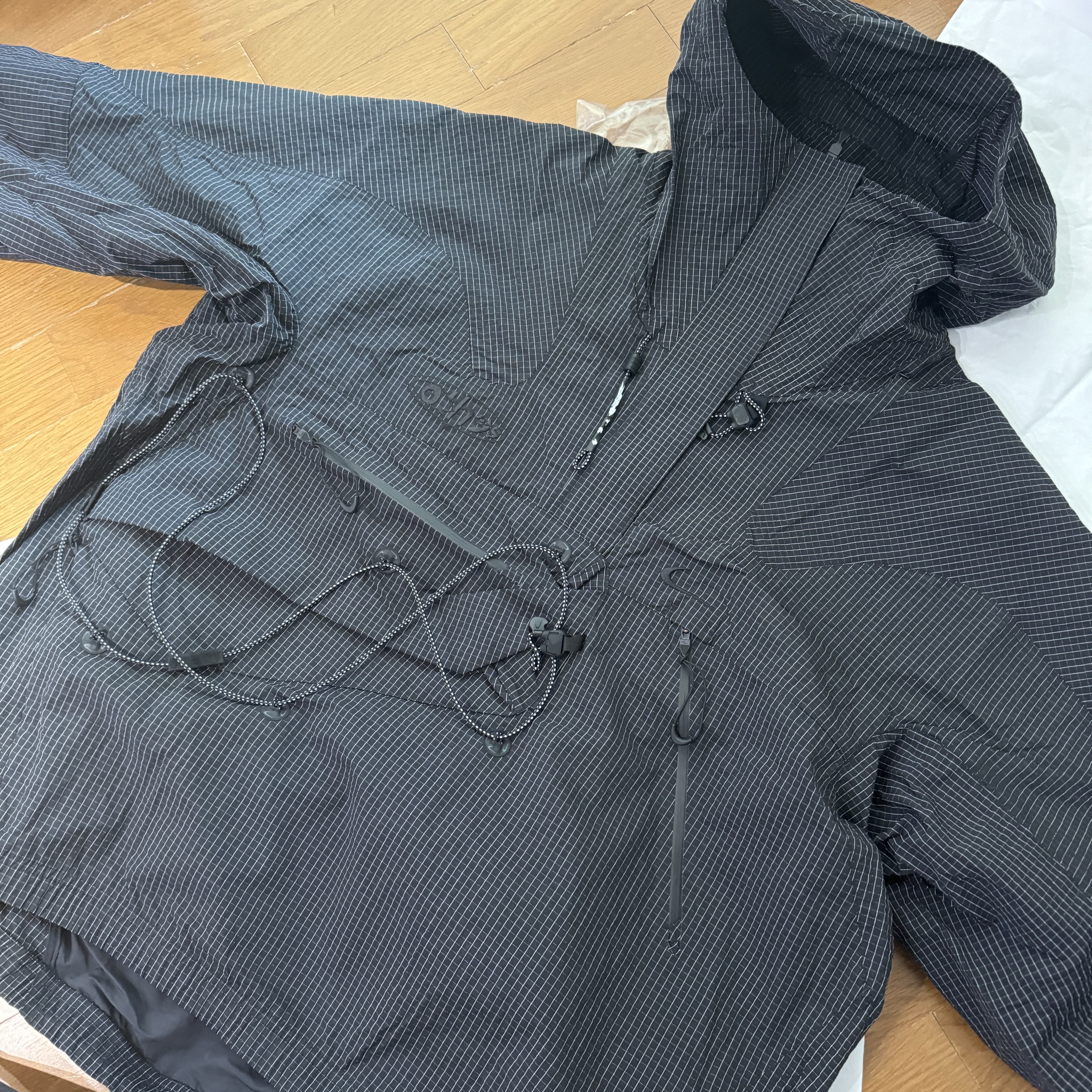 Nike x Off-White Parachute Anorak Black - Asia 착용 스타일 - 1