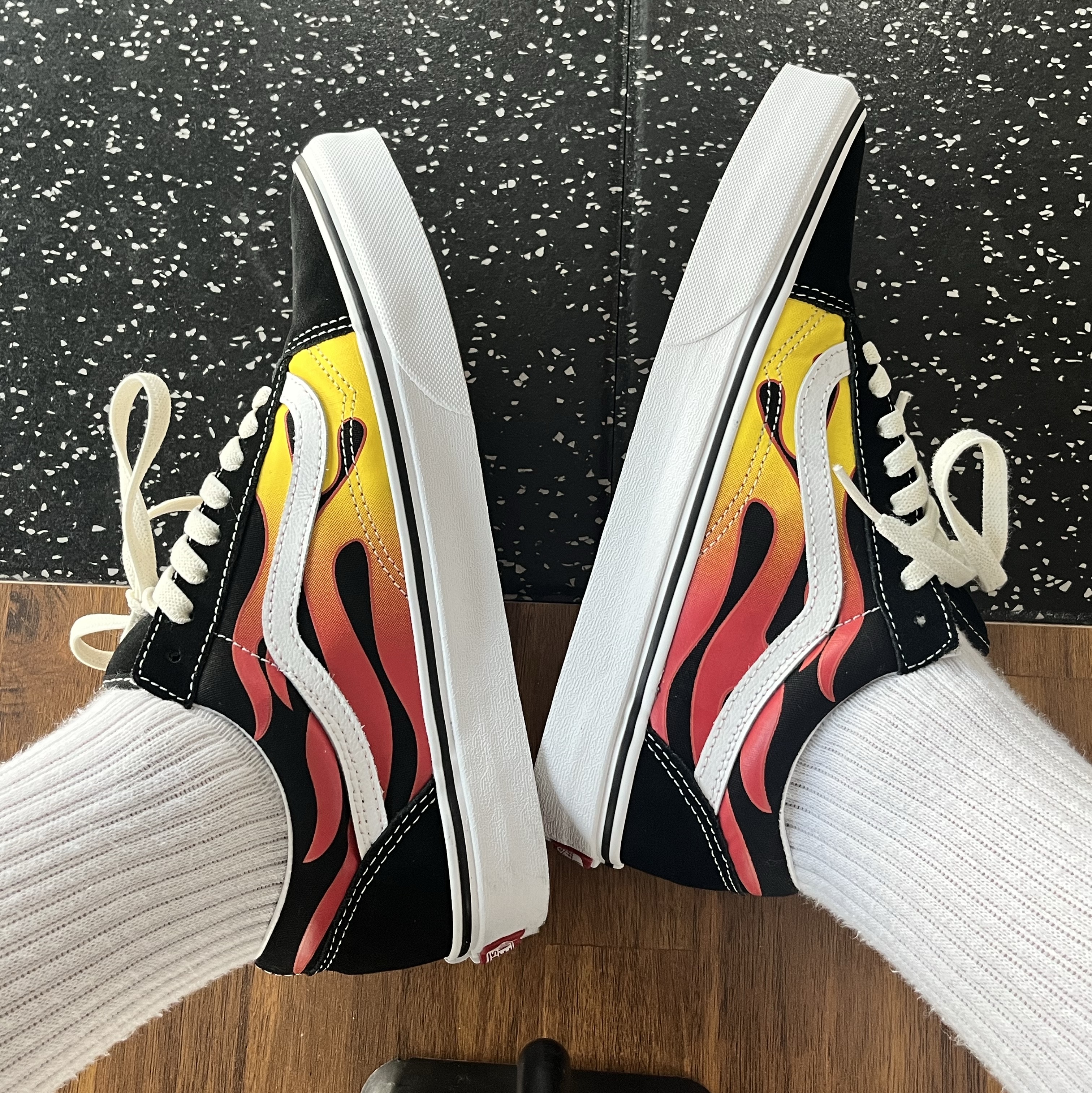 Vans Old Skool Flame Black 2017 착용 스타일