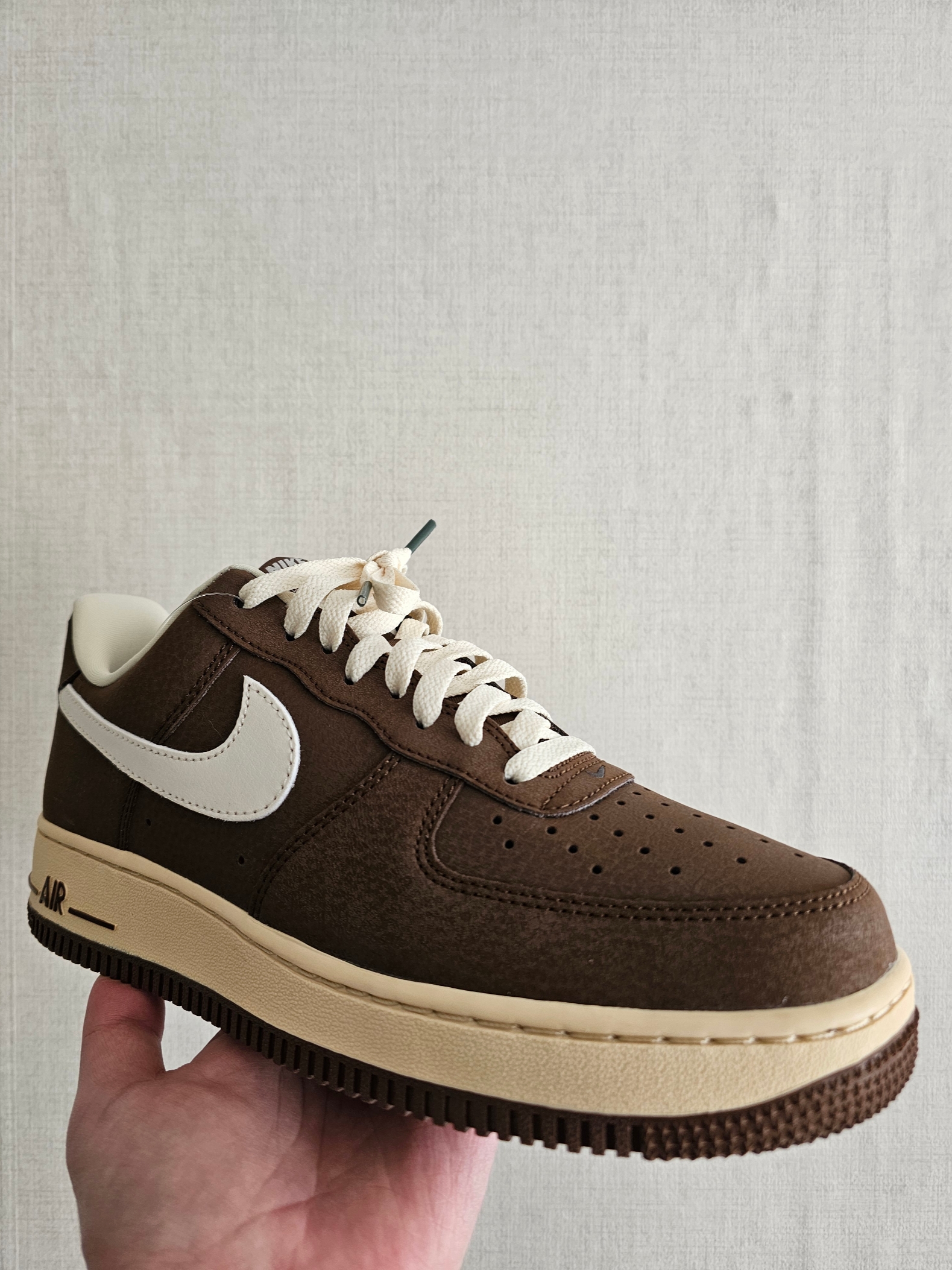 Nike Air Force 1 '07 Cacao Wow Coconut Milk 착용 스타일 - 1