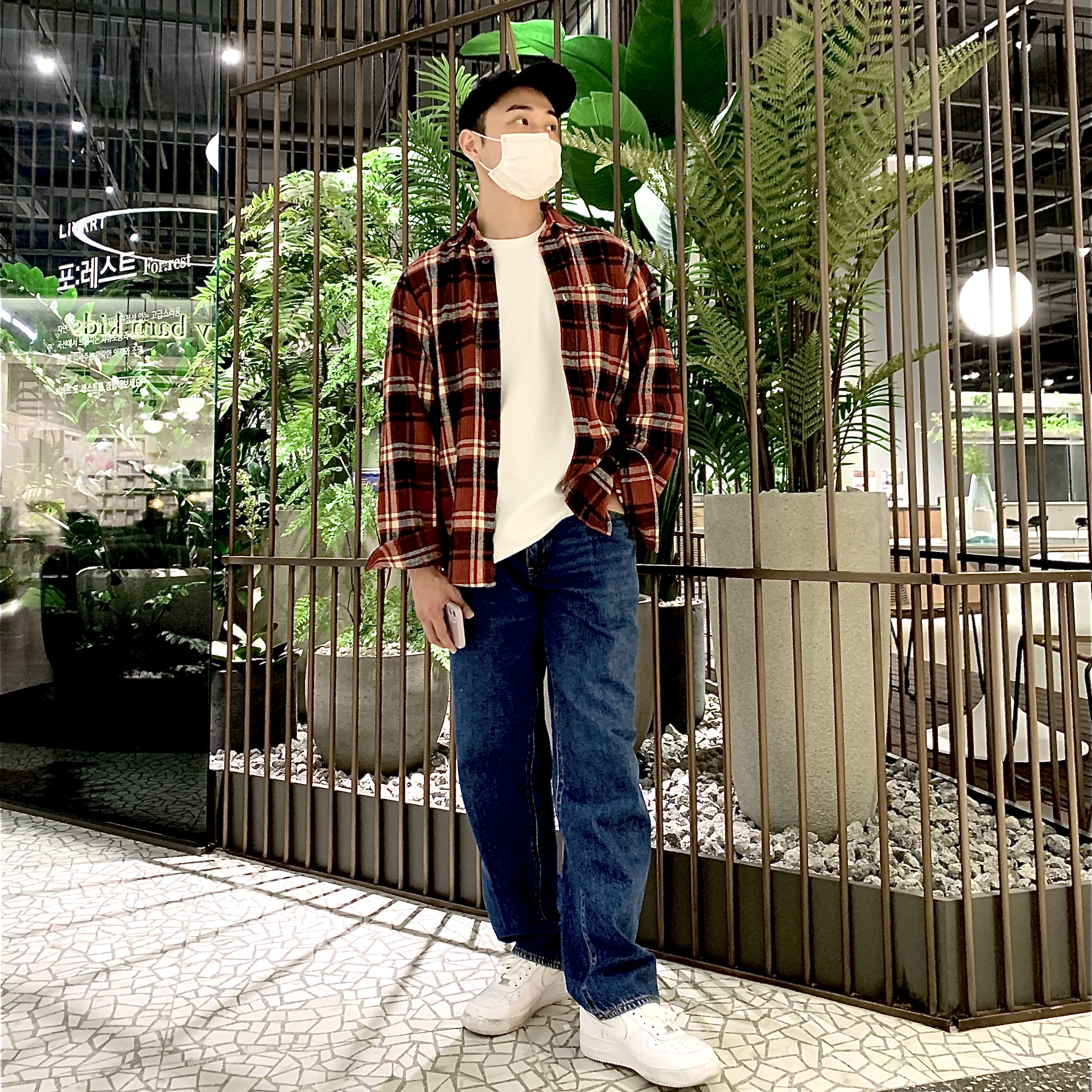 Supreme x Stone Island Painted Camo Nylon 6-Panel Black - 20FW 착용 스타일