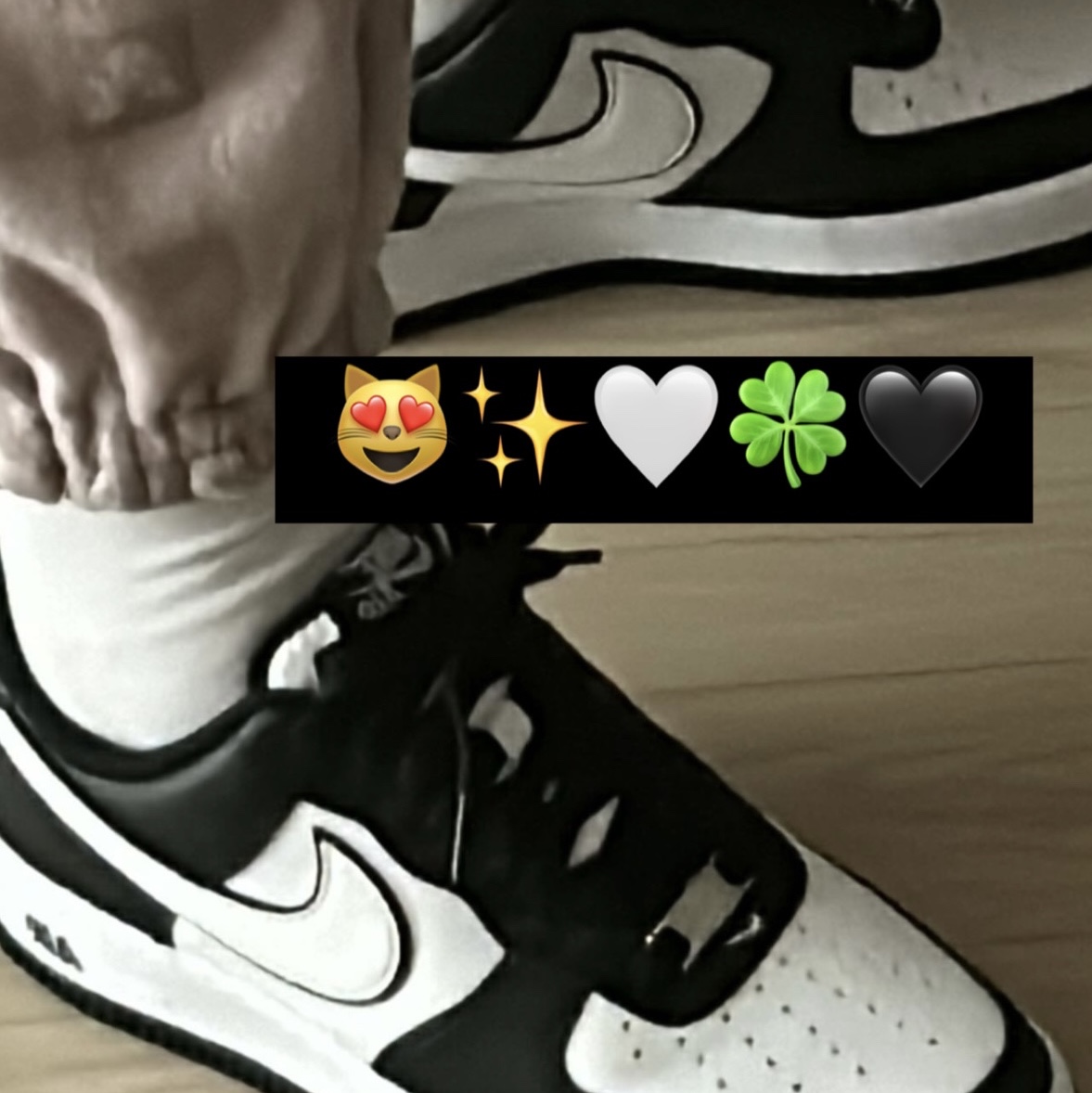 Nike Air Force 1 '07 Black White 착용 스타일