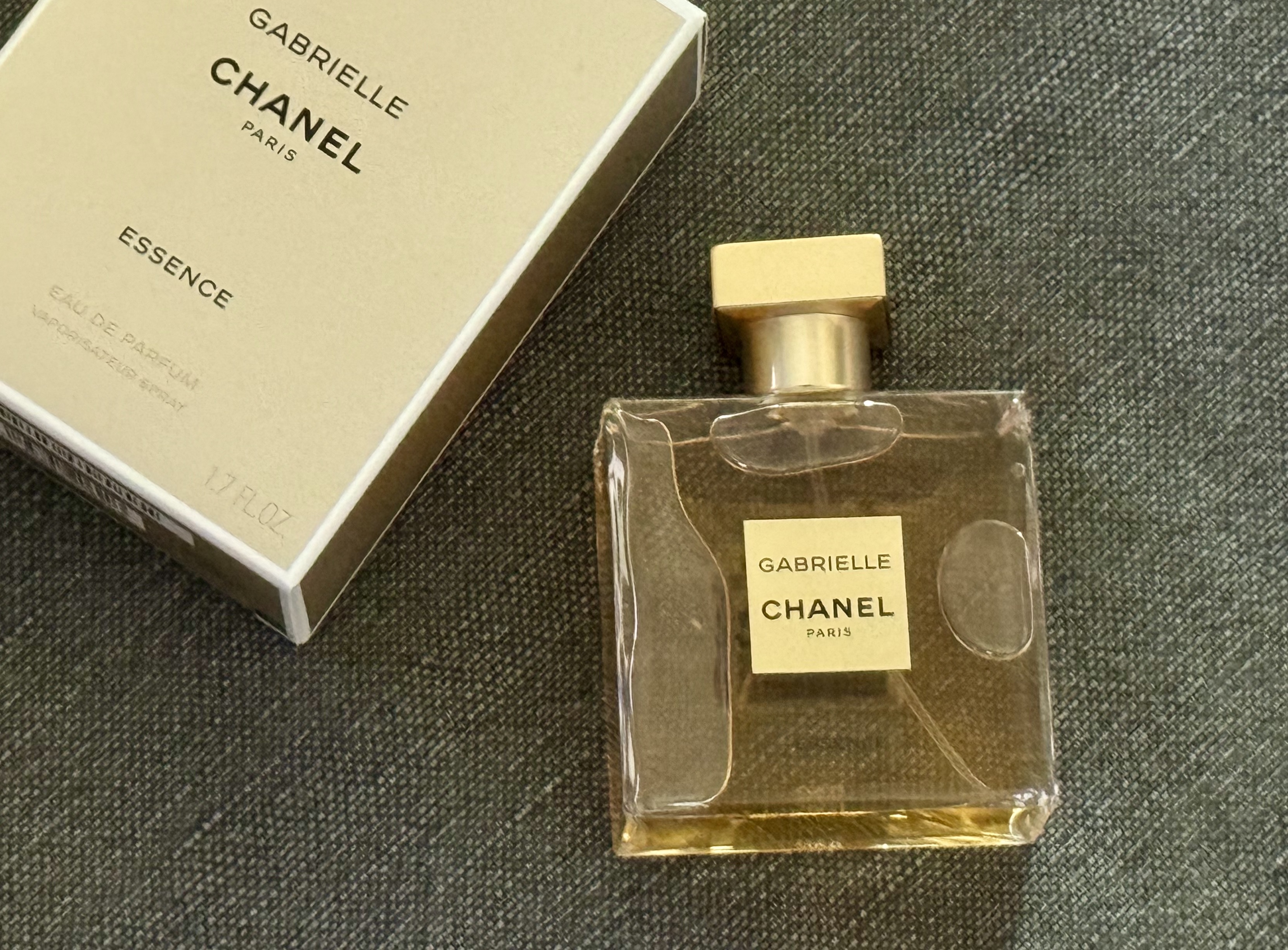 Chanel Gabrielle Chanel Essense Eau de Parfum 50ml 착용 스타일