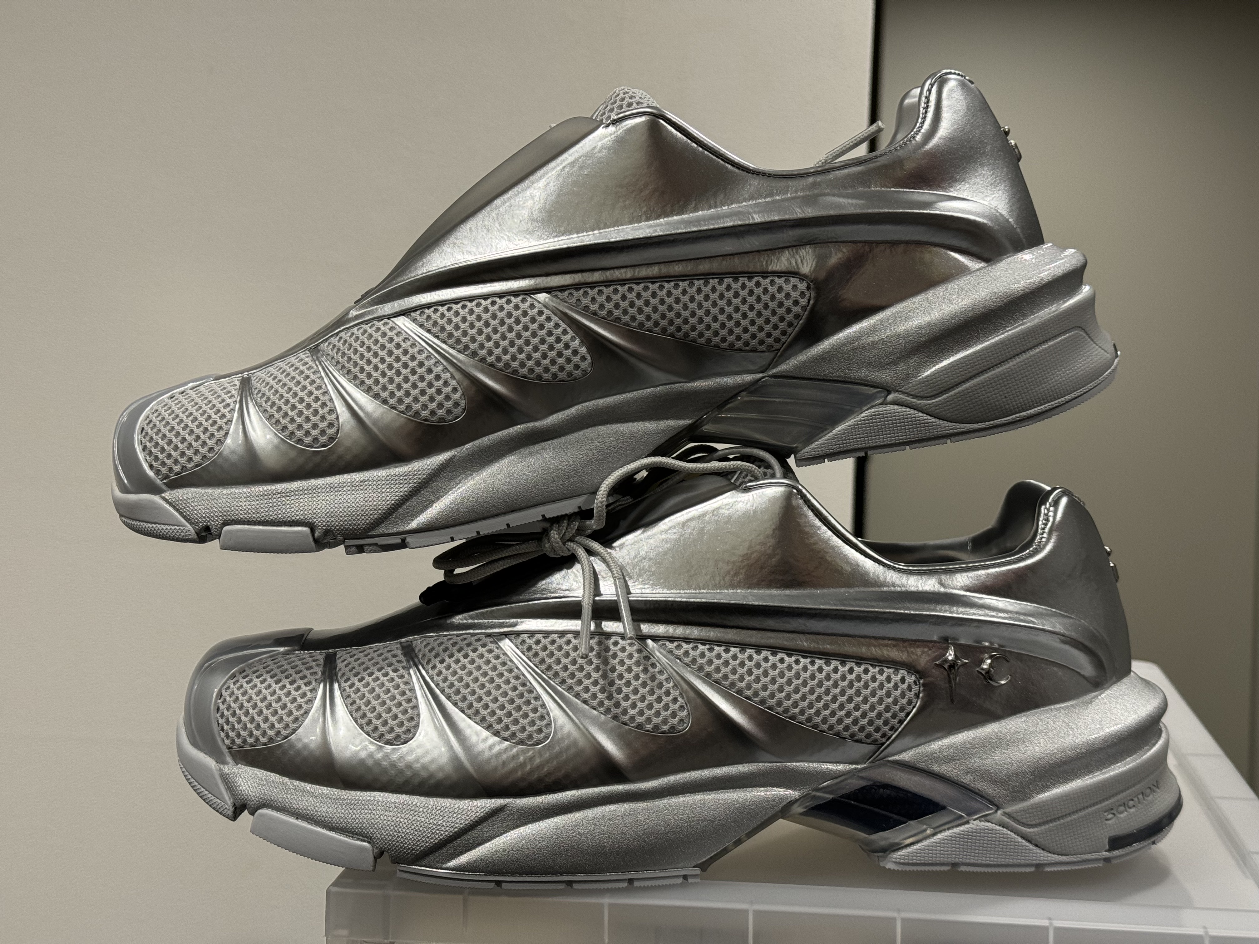 Fila x Thug Club Replica 2002 Grey White 착용 스타일 - 2