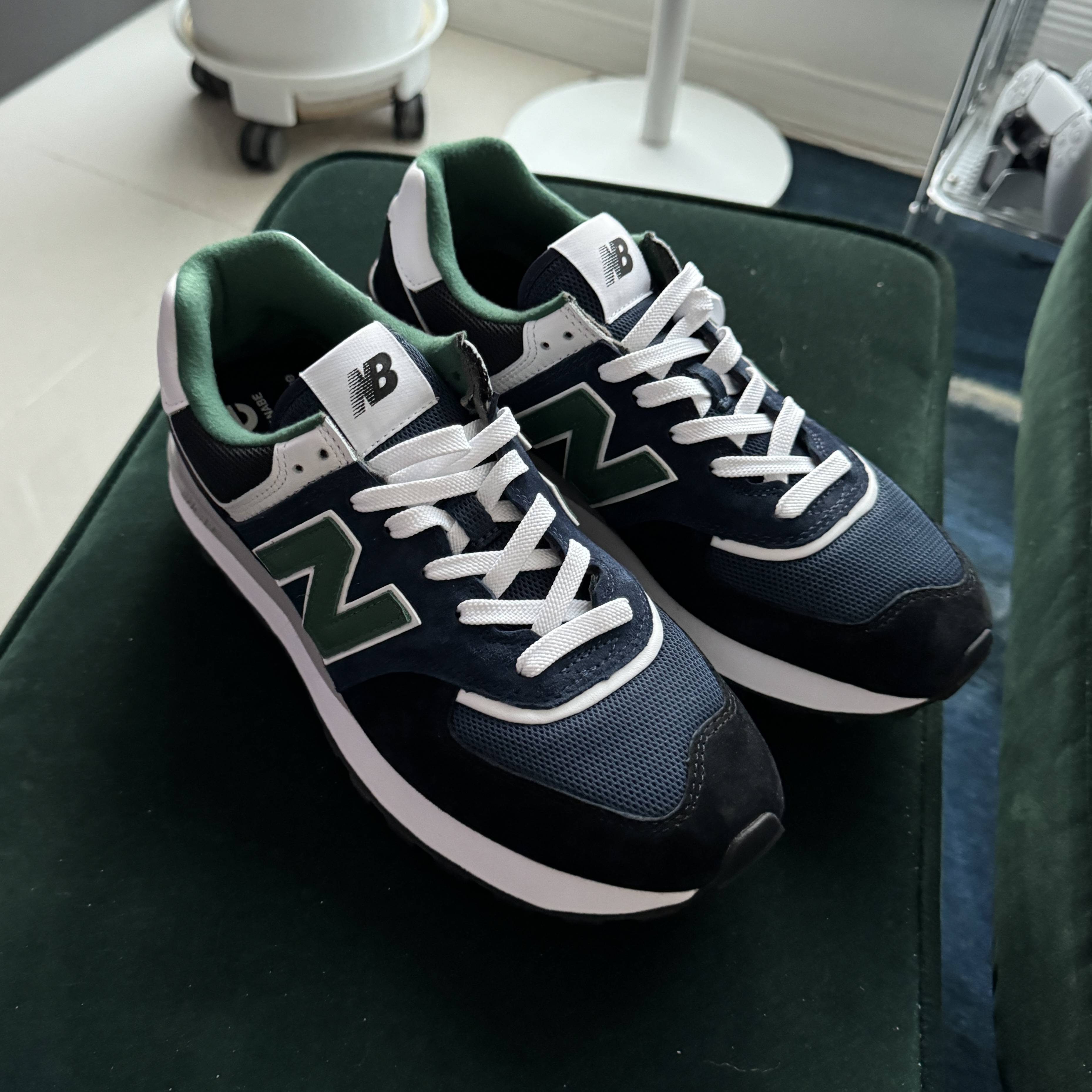 New Balance x Comme des Garcons Junya Watanabe Man 574 Legacy Navy Black 착용 스타일
