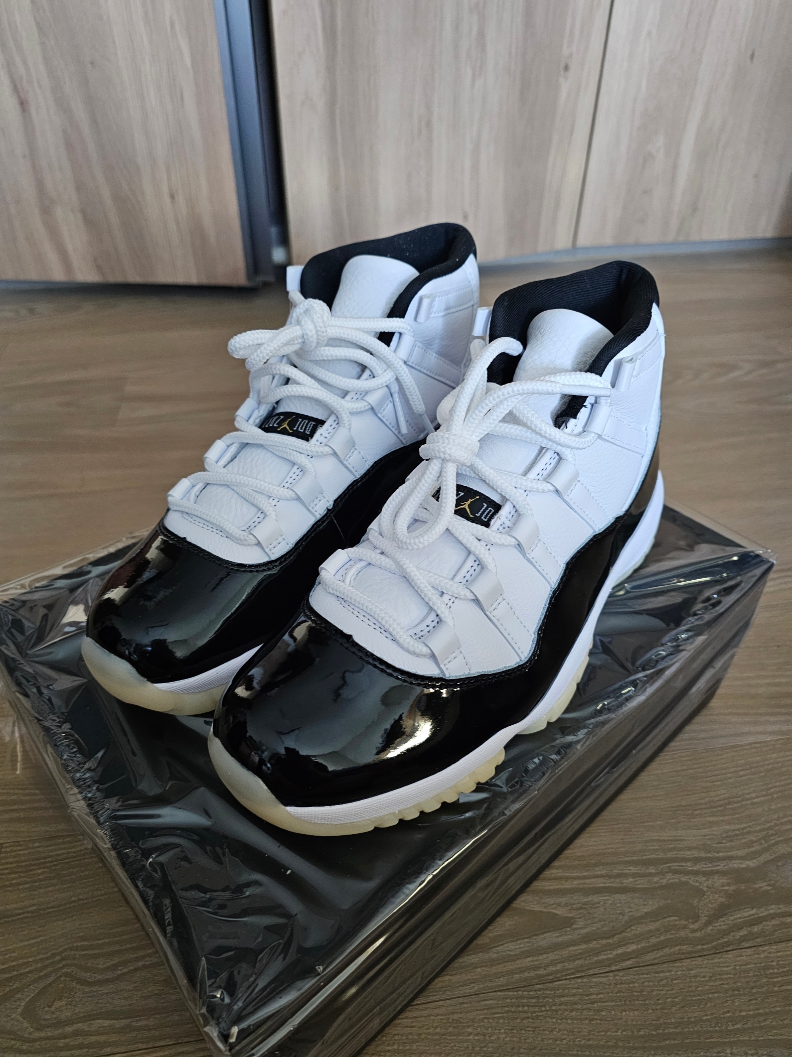 Jordan 11 Retro Gratitude 착용 스타일