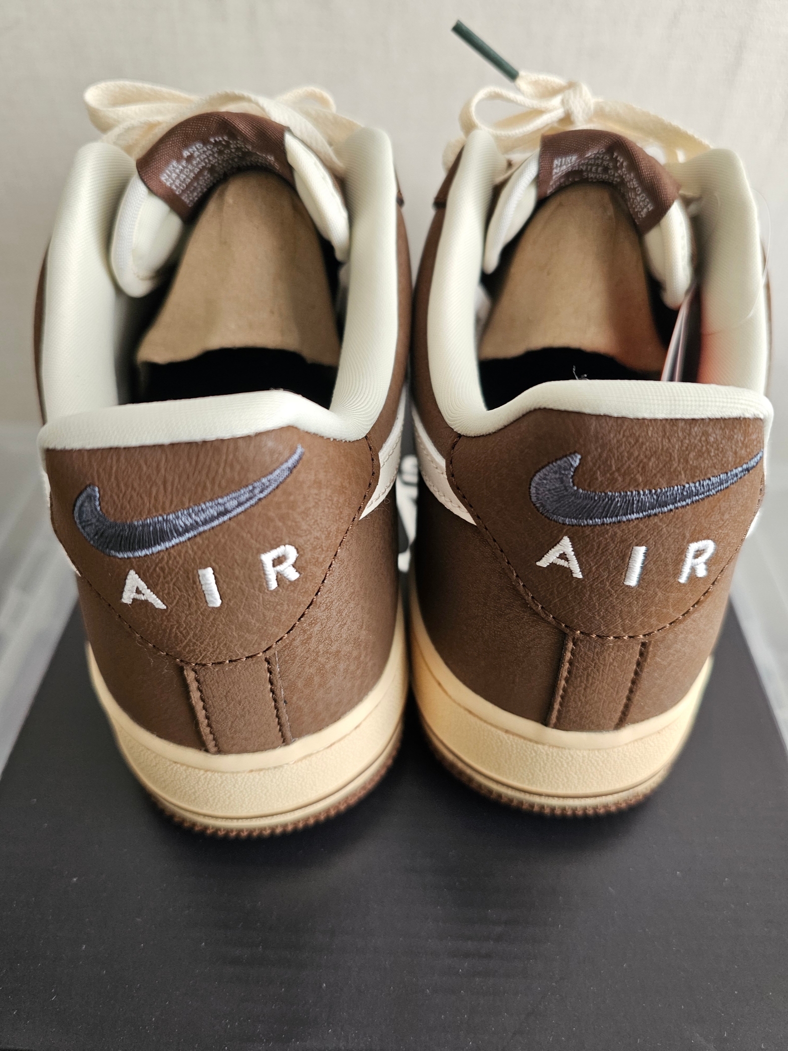Nike Air Force 1 '07 Cacao Wow Coconut Milk 착용 스타일 - 2