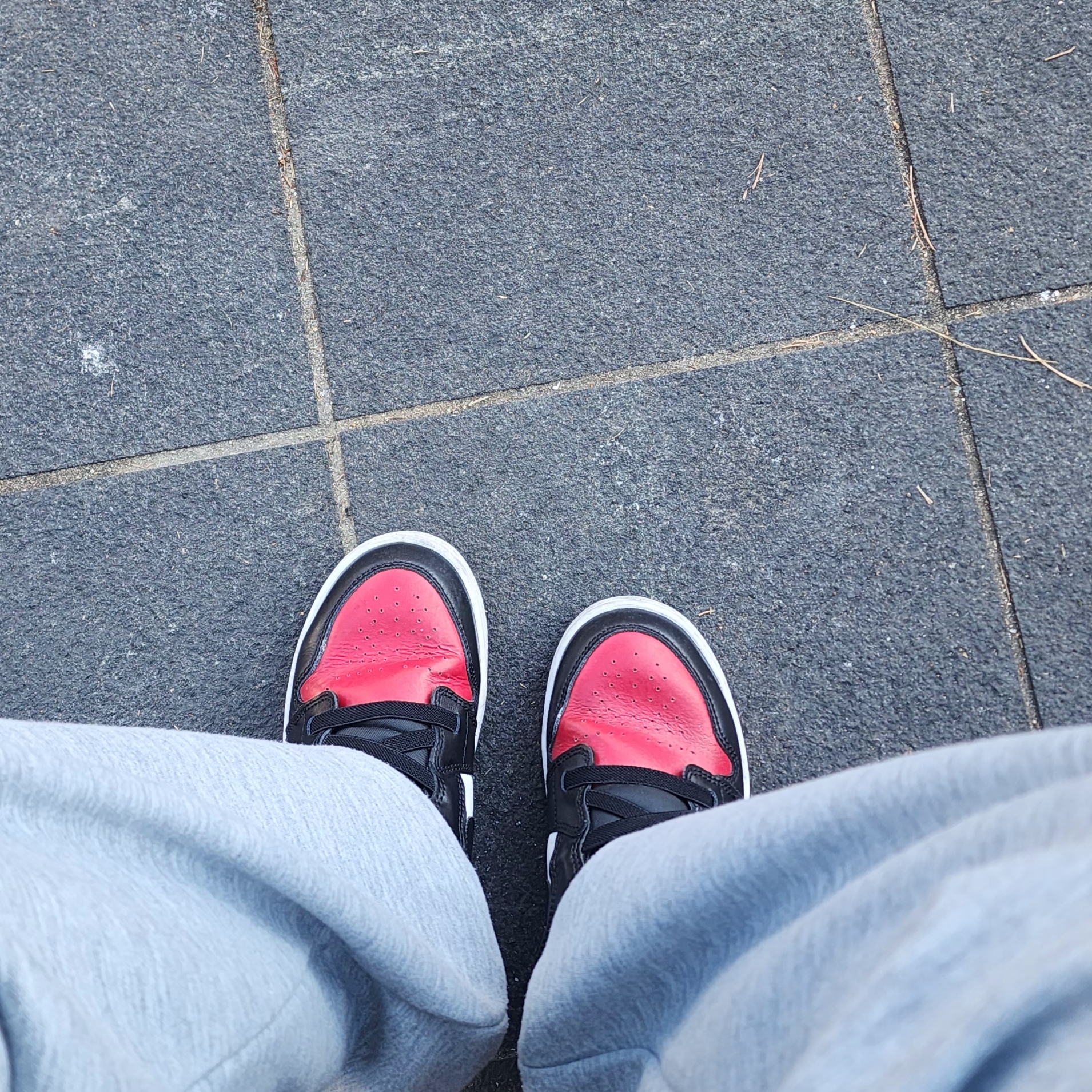 Jordan 1 Low Bred Toe, (PS) Jordan 1 Low Alt Bred Toe 착용 스타일 - 1