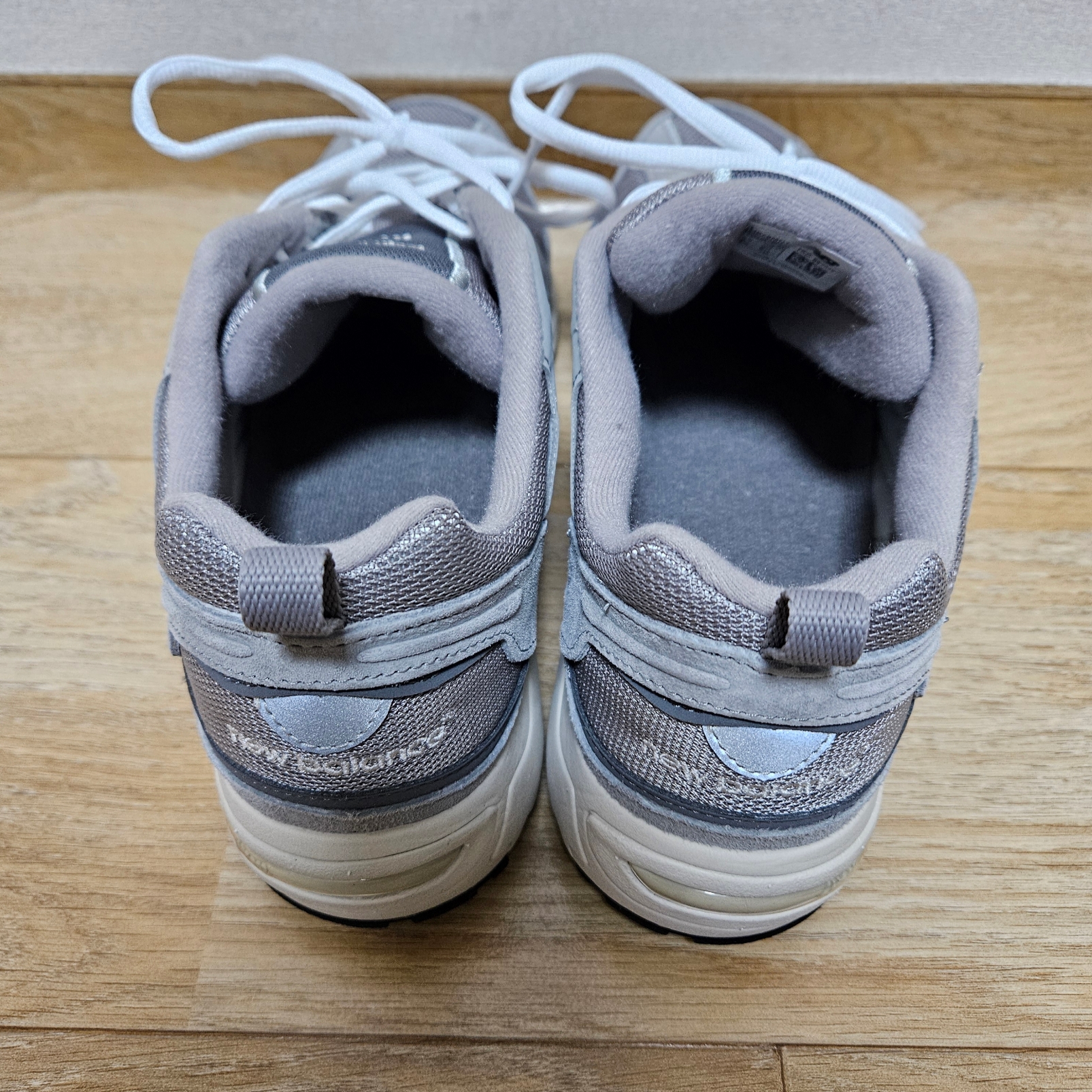 New Balance 878 Gray 착용 스타일 - 3