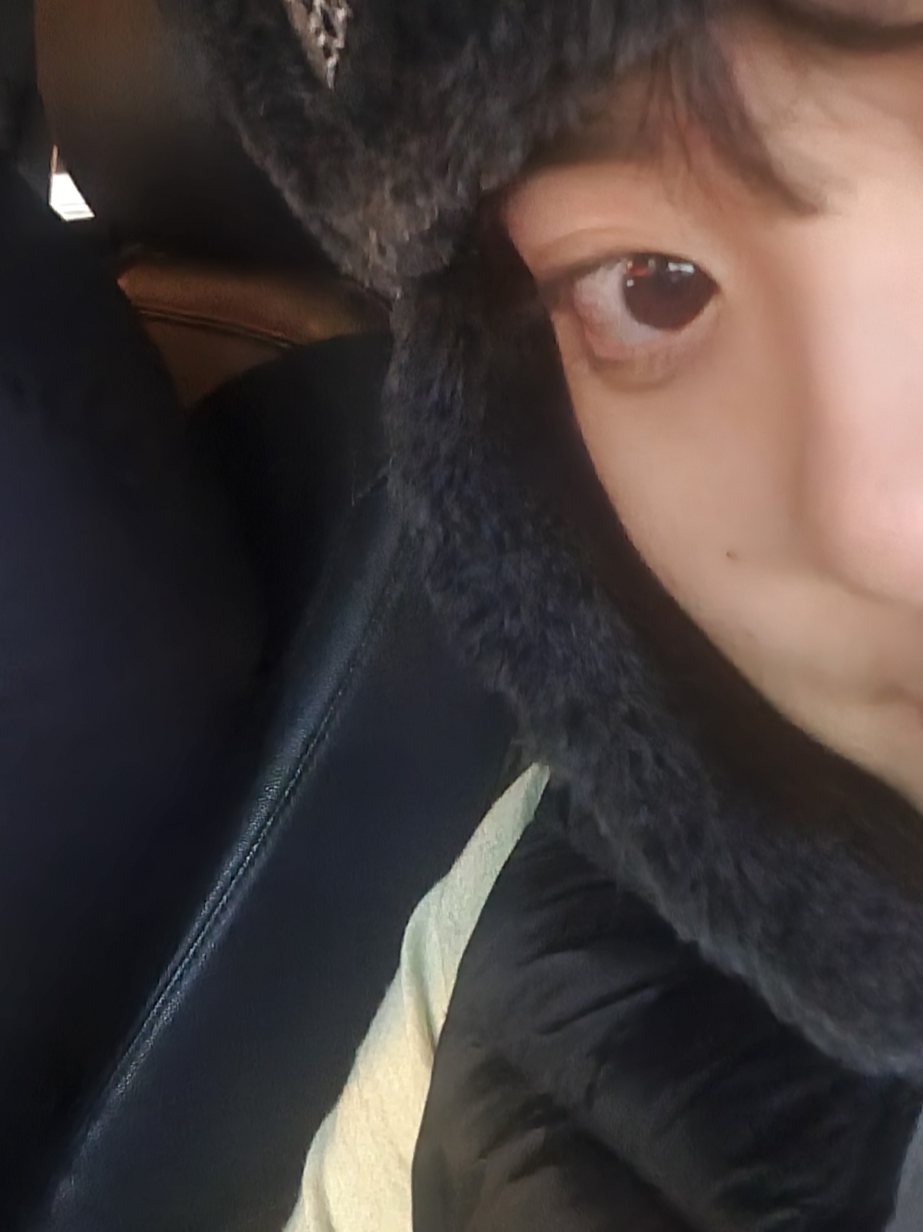 The North Face Expedition Earmuff Cap Black 착용 스타일 - 1