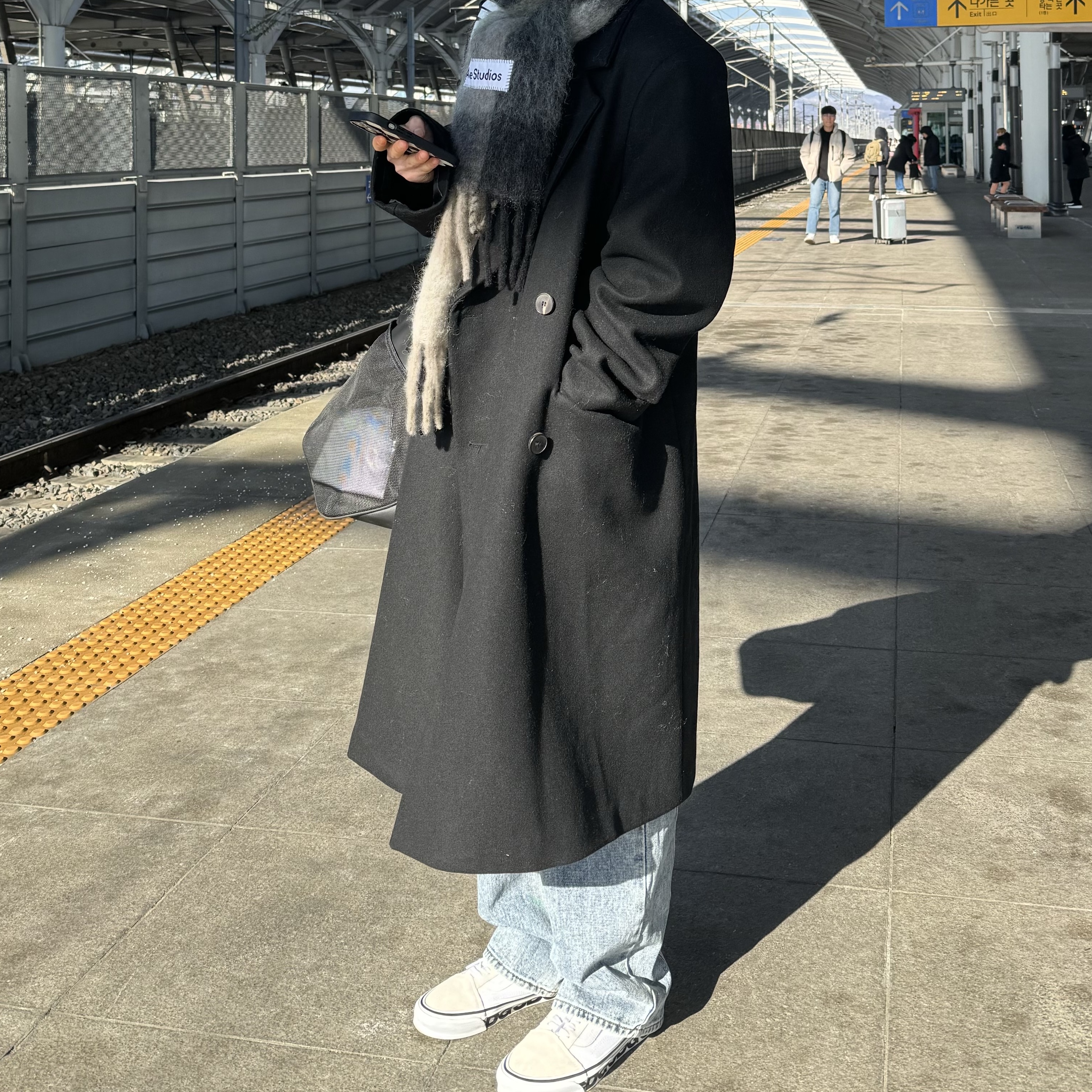 Acne Studios Mohair Check Muffler Grey Green Black 착용 스타일