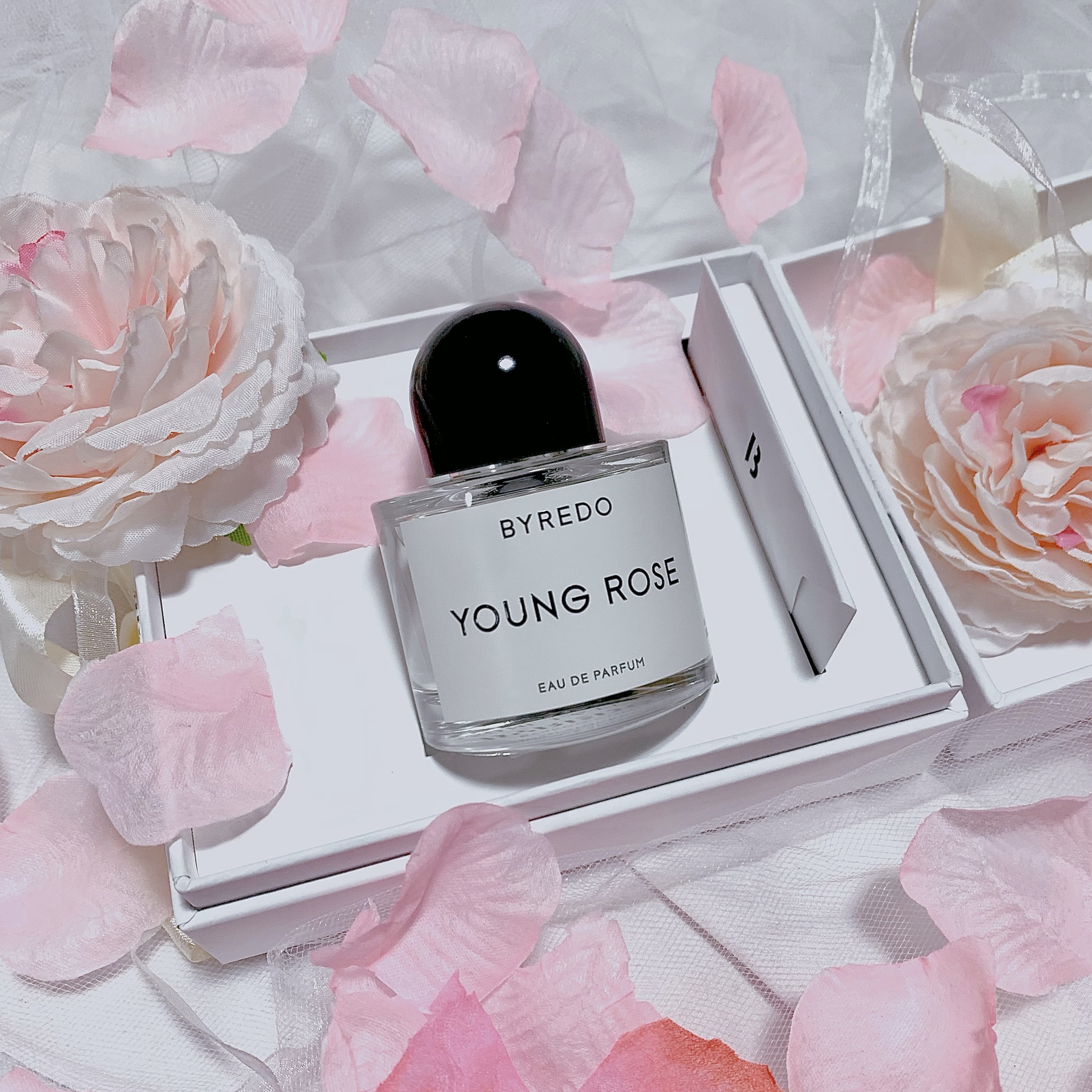 Byredo Young Rose Eau De Parfum 100ml 착용 스타일