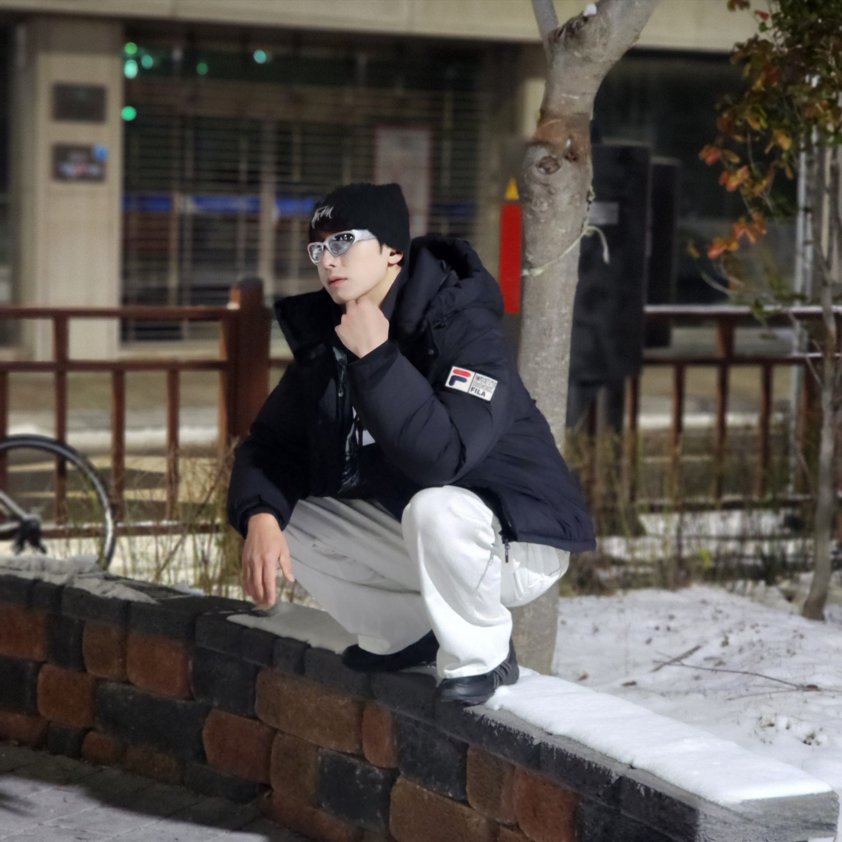 Stussy Big Stock Cuff Beanie Black, Nike NSW Club Fleece Graphic Pullover Hoodie black - Asia 착용 스타일 - 3