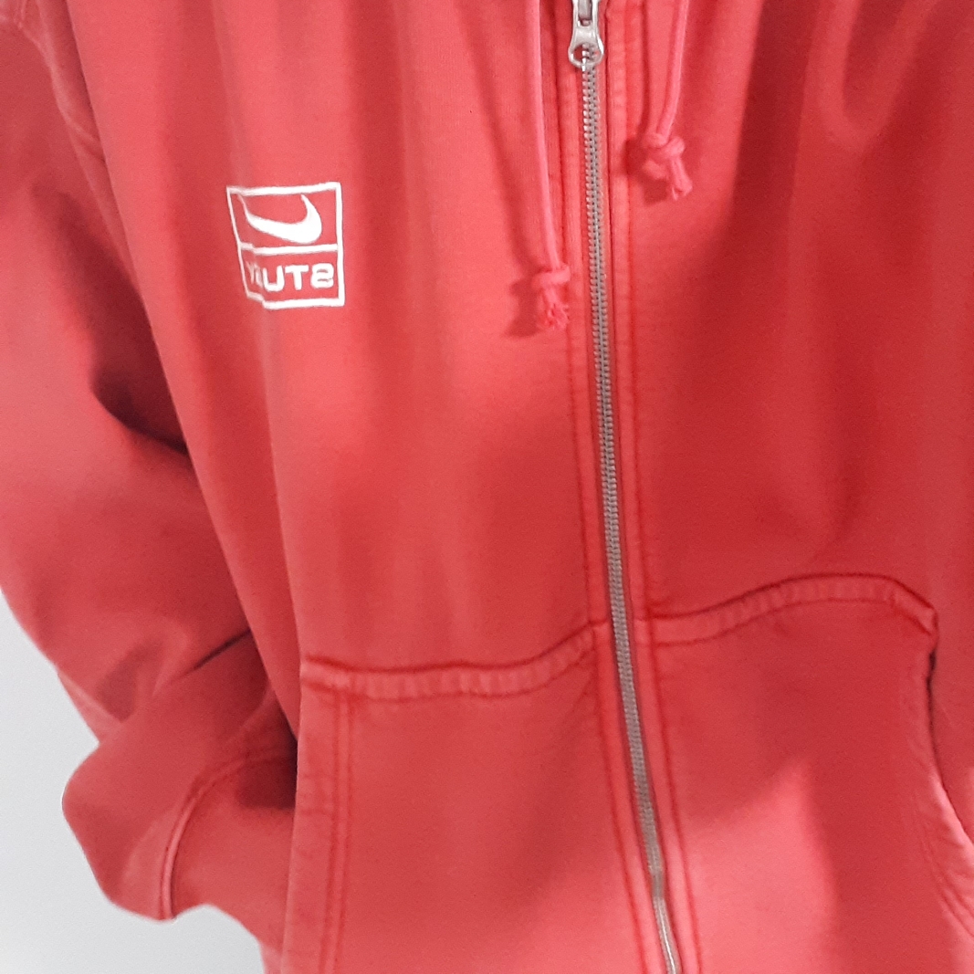 Nike x Stussy Full Zip Pigment Dyed Fleece Hoodie Habanero Red (FJ9161-642) 착용 스타일 - 2