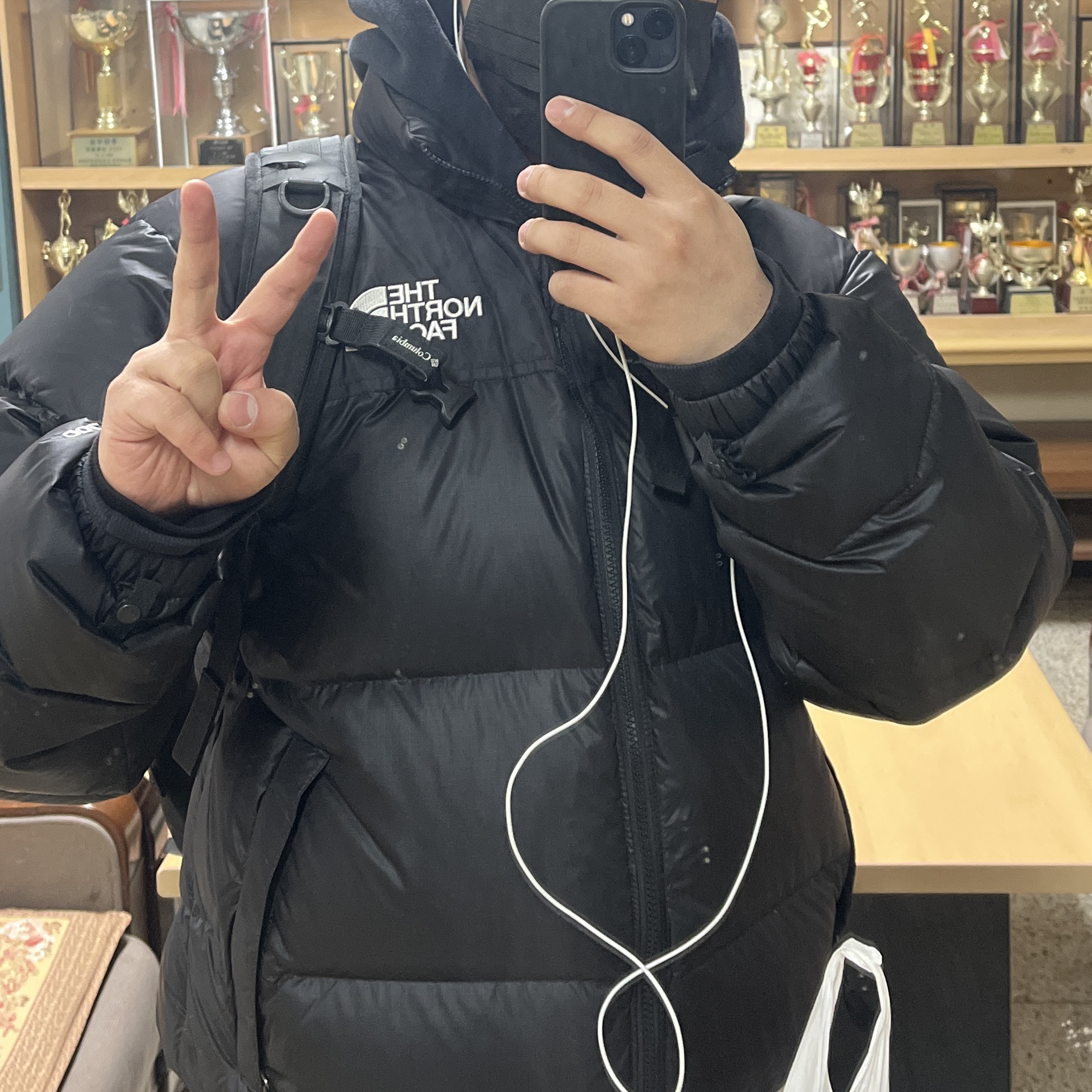 The North Face 1996 Retro Nuptse Down Jacket TNF Black 착용 스타일 - 3