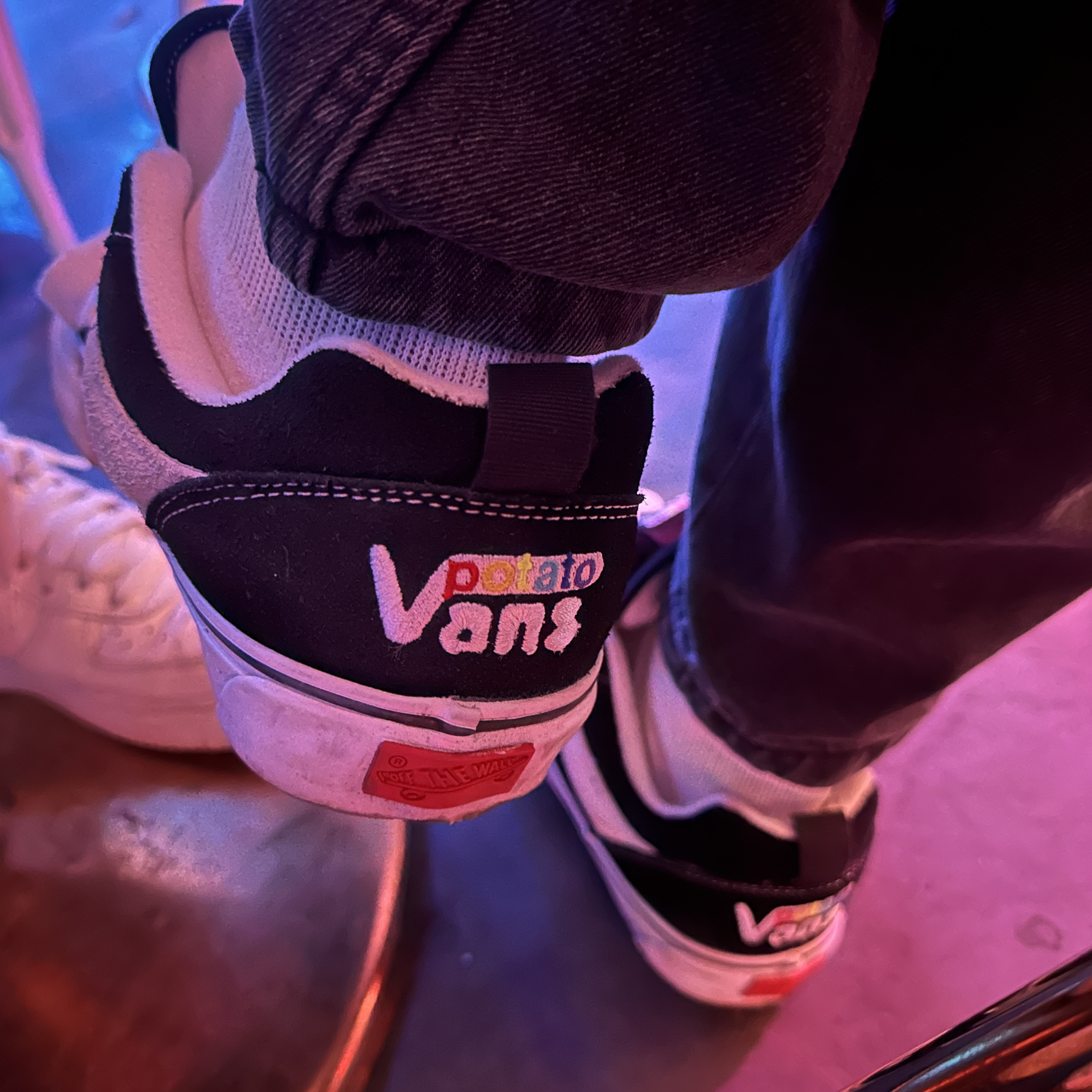 Nike Air Force 1 '07 White Black, Vans Vault x Imran Potato Knu-Skool VR3 LX Black White 착용 스타일 - 4