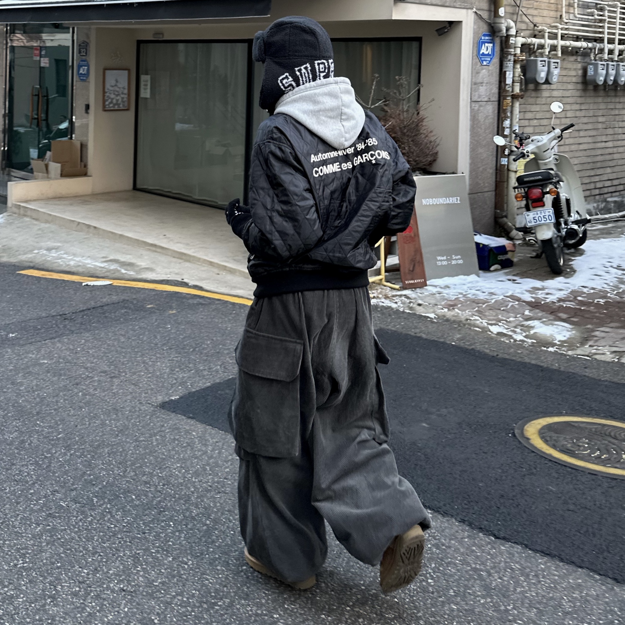 CDG Quilted '84-85 Staff Blouson Black, Supreme Shearling Trooper Black - 23FW 착용 스타일 - 1