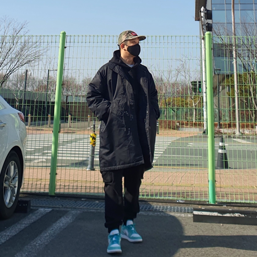Jordan 1 Low SE New Emerald 착용 스타일 - 2