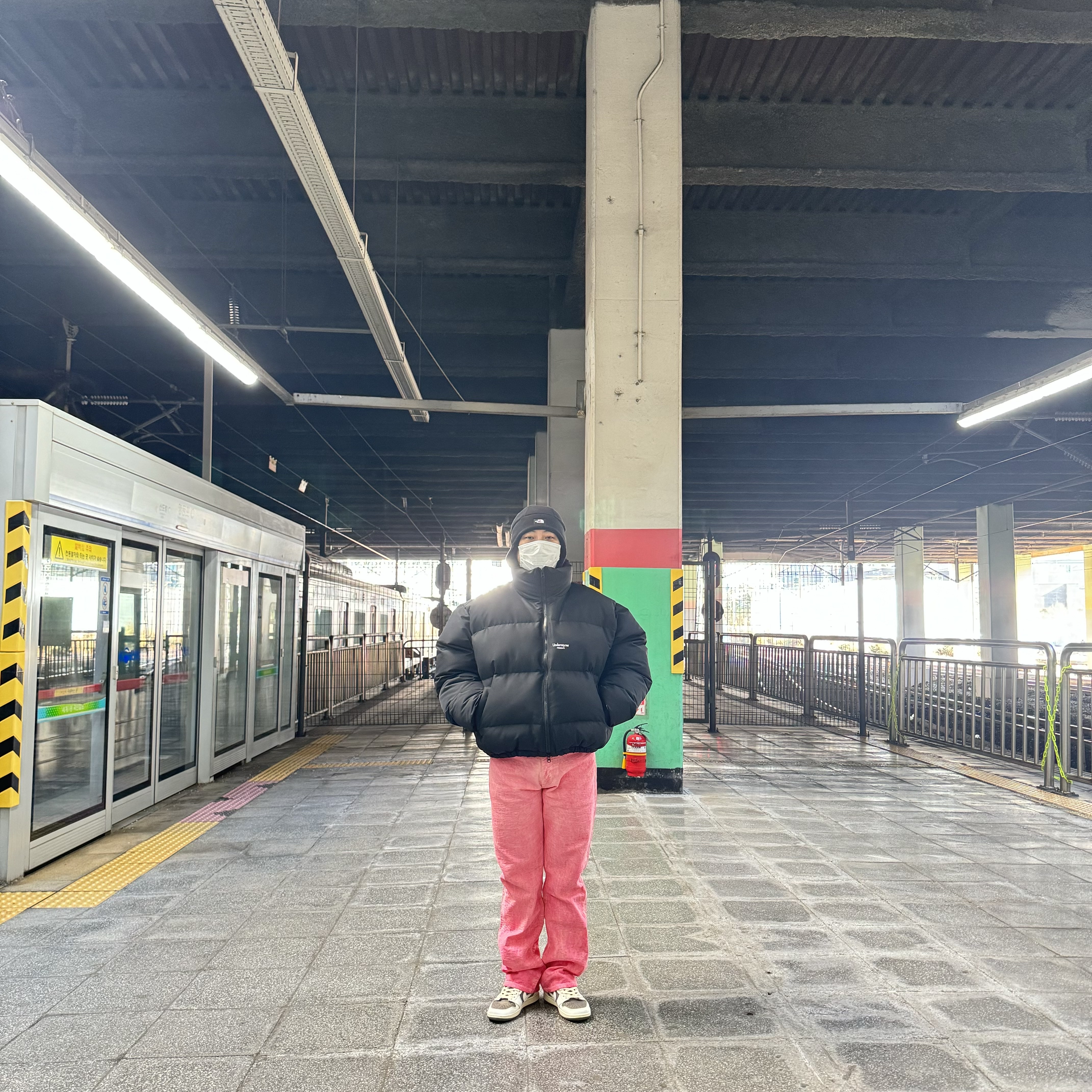 The North Face Fleece Earmuff Beanie Black, Undermycar Mu.15 Anti Fxxking Logo Play Triple Logo Crop Padding Jacket Black 착용 스타일 - 1
