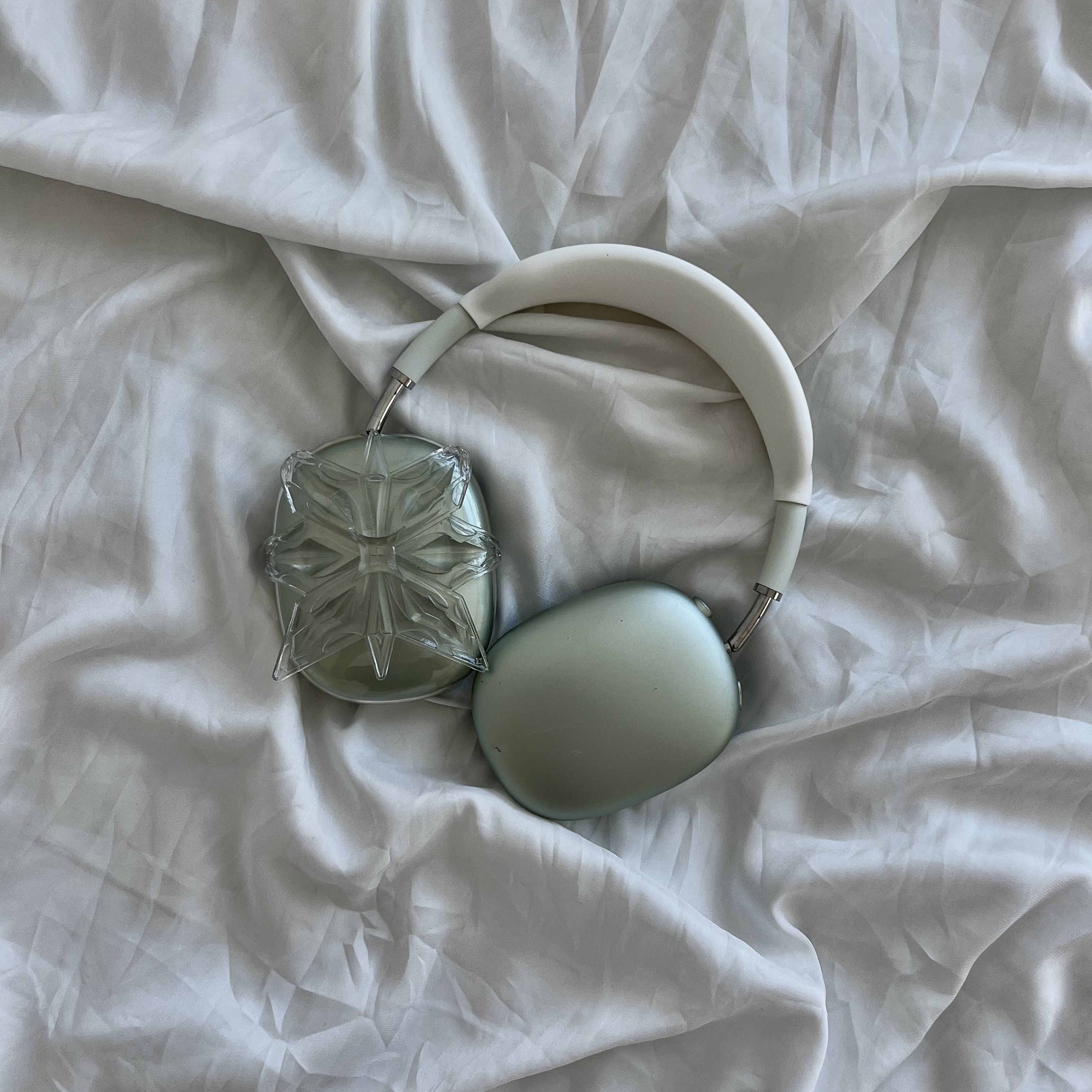 Test Artifact Era Max Winter 23 Clear, Apple AirPods Max Lightning Green (Korean Ver.) 착용 스타일 - 6