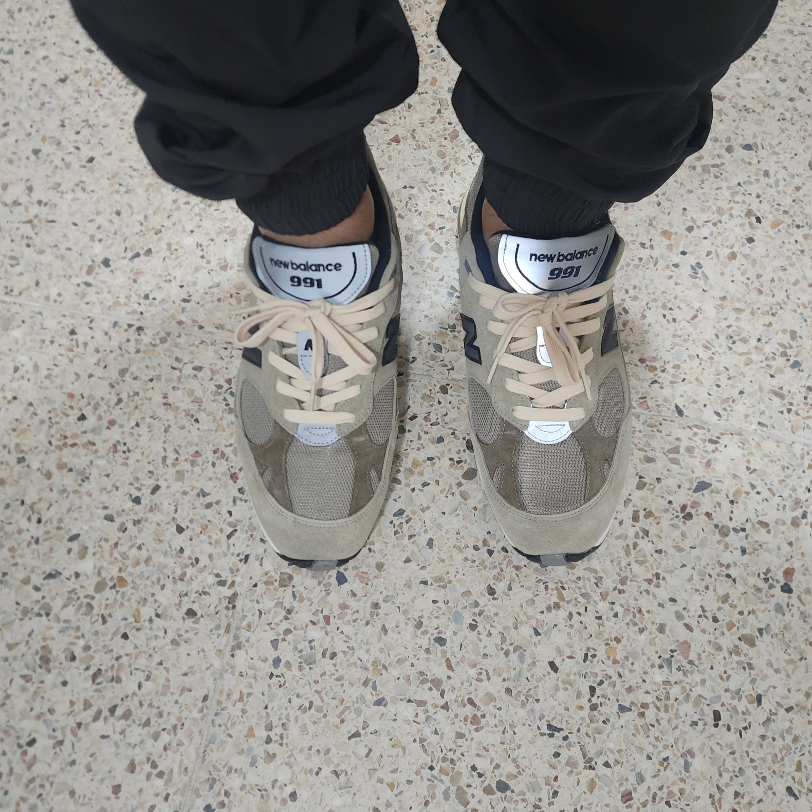 New Balance x JJJJound 991 Made in UK Grey 착용 스타일