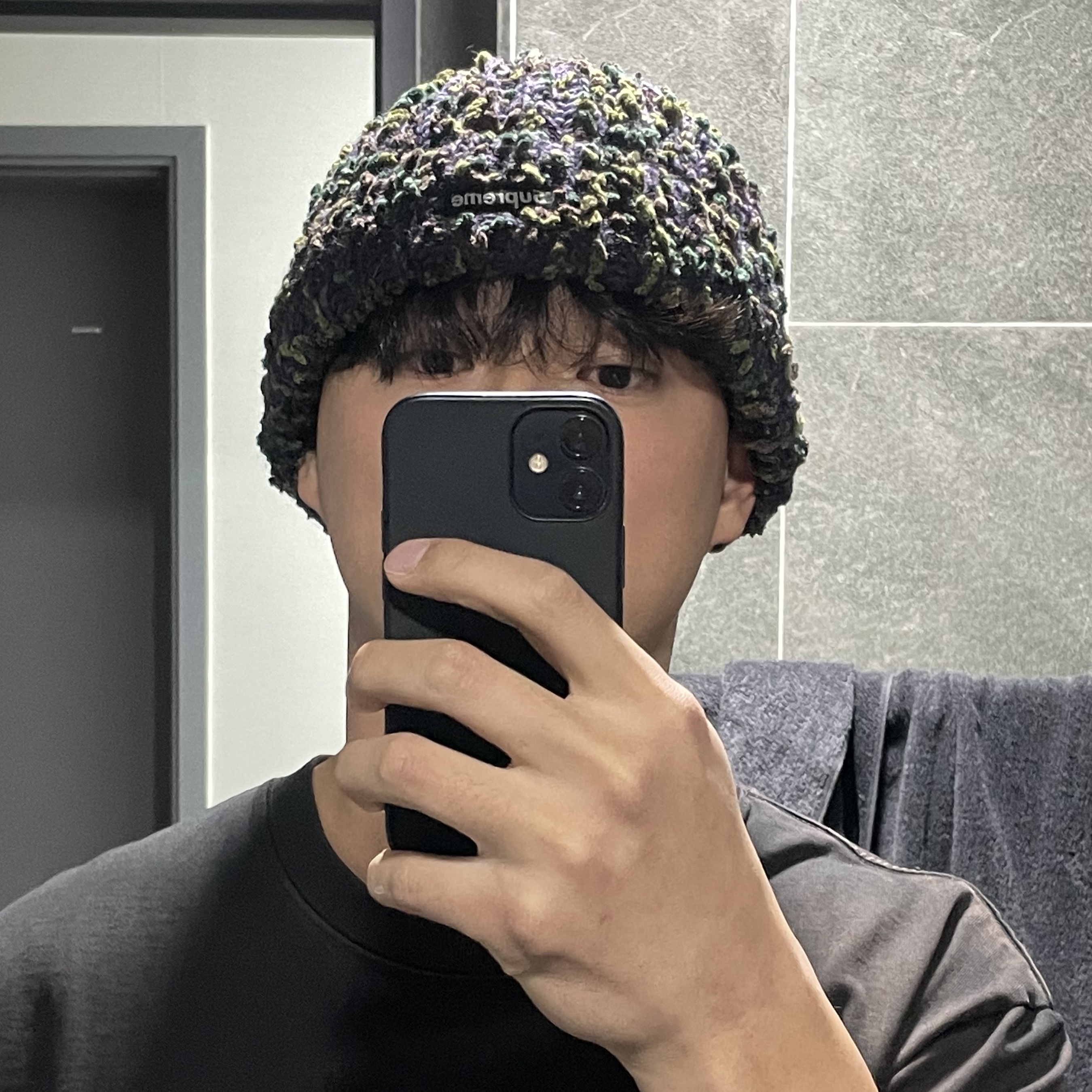 Supreme Chenille Beanie Dark Purple - 23FW 착용 스타일