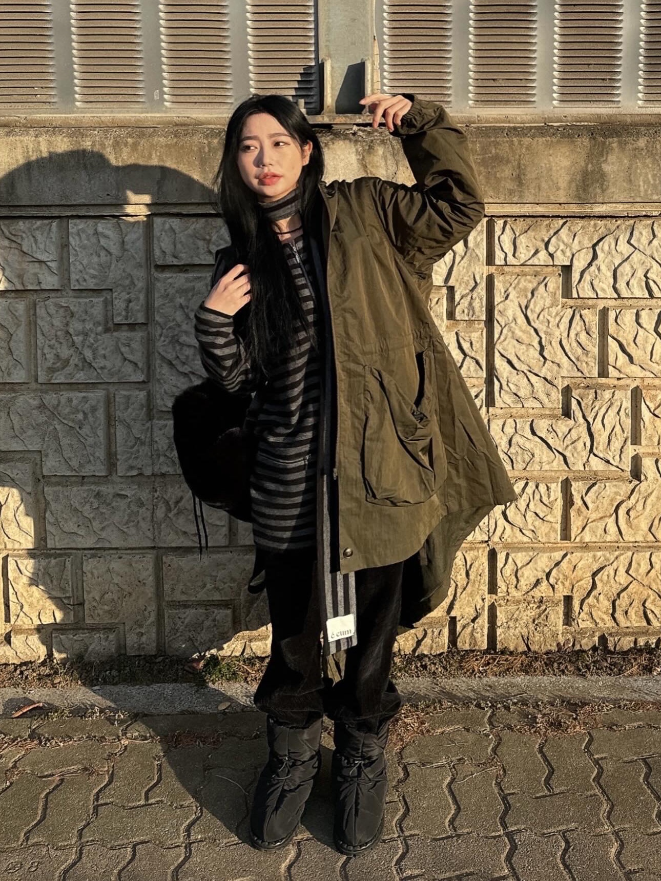 Millo Women Stirng Pocket Hoodie Jacket Deep Khaki 착용 스타일 - 4