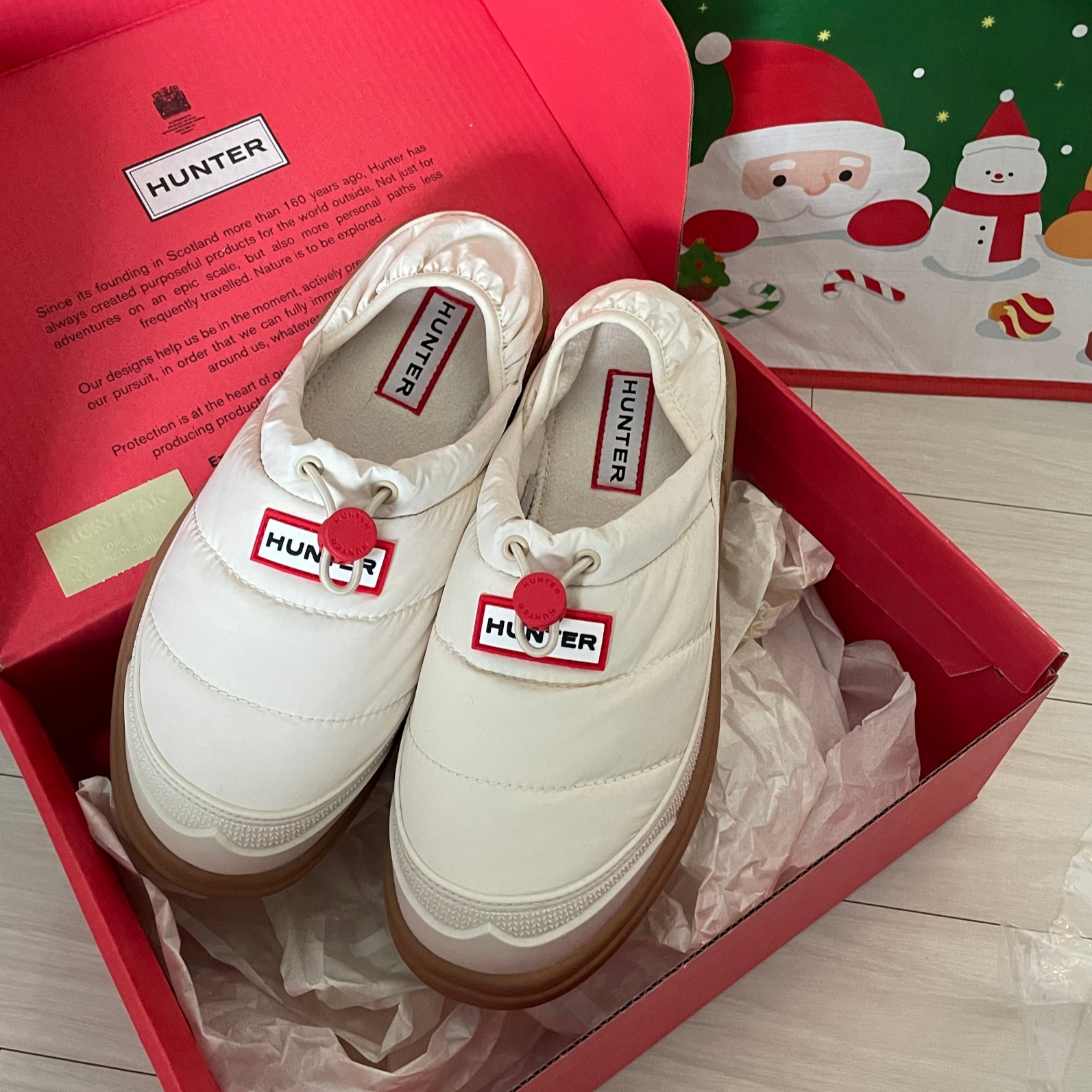(W) Hunter In Out Insulated Slipper White Willow Gum 착용 스타일