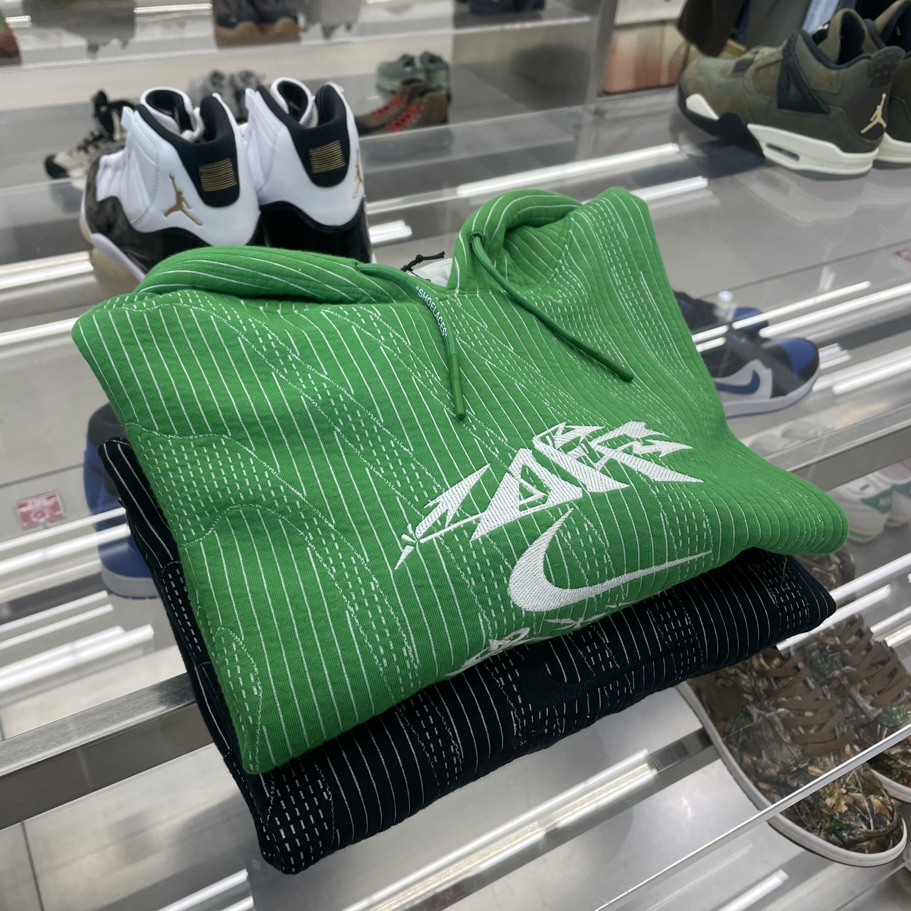 Nike x Off-White Engineered Hoodie Kelly Green - Asia 착용 스타일