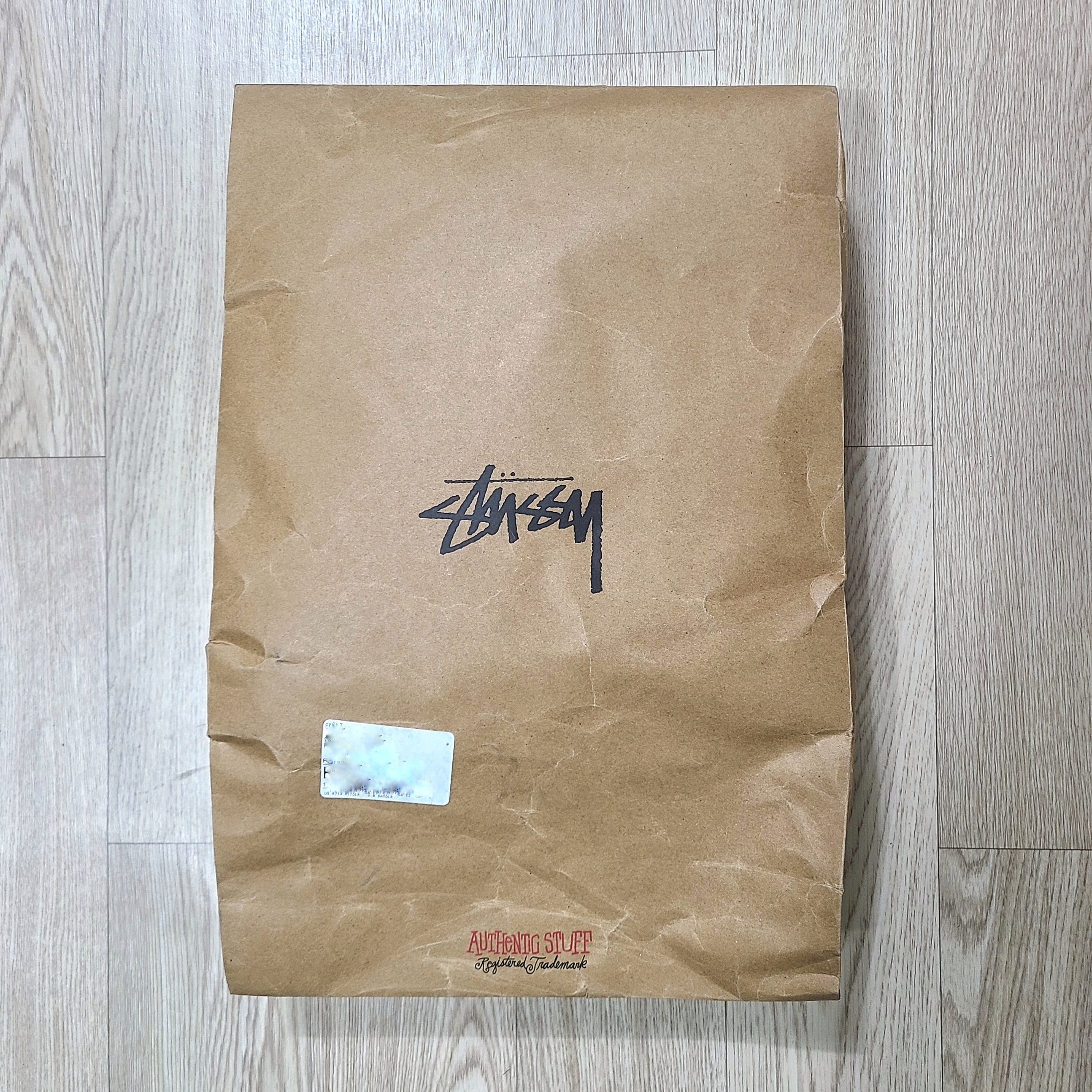 Nike x Stussy Reversible Jacket Medium Olive (FJ9153-222) 착용 스타일 - 1