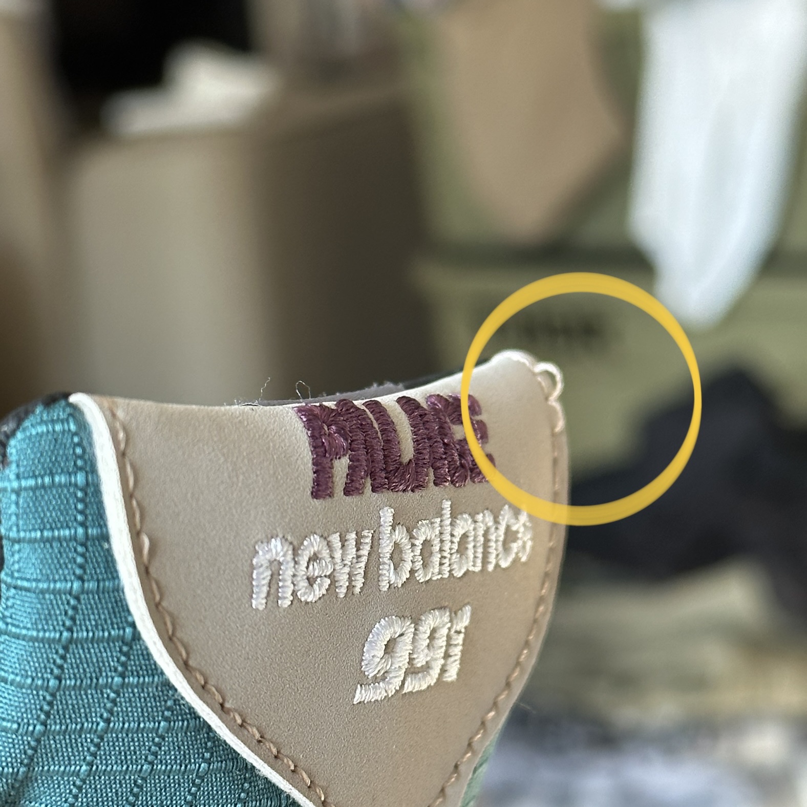 New Balance x Palace 991 Made in UK Teal Brown 착용 스타일 - 5