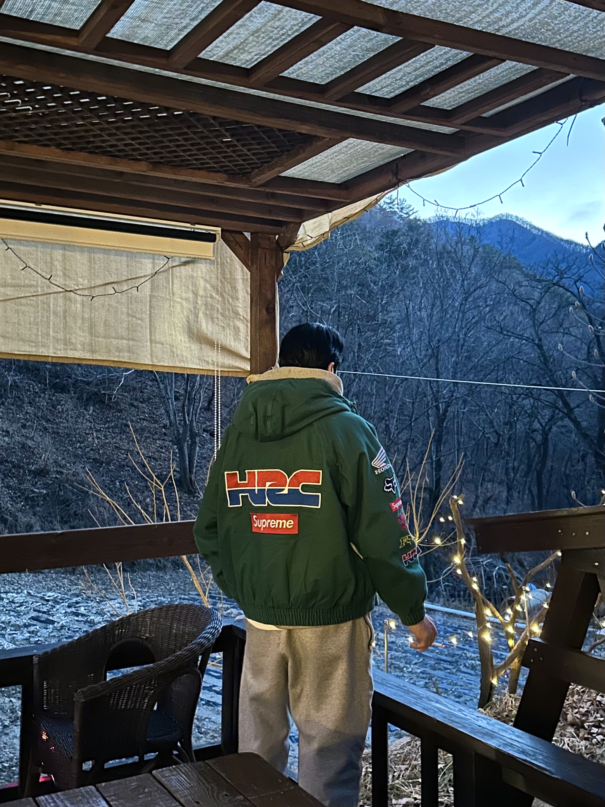 Supreme x Honda x Fox Racing Puffy Zip Up Jacket Red - 19FW, Nike x Supreme Air Force 1 Low White 착용 스타일 - 1