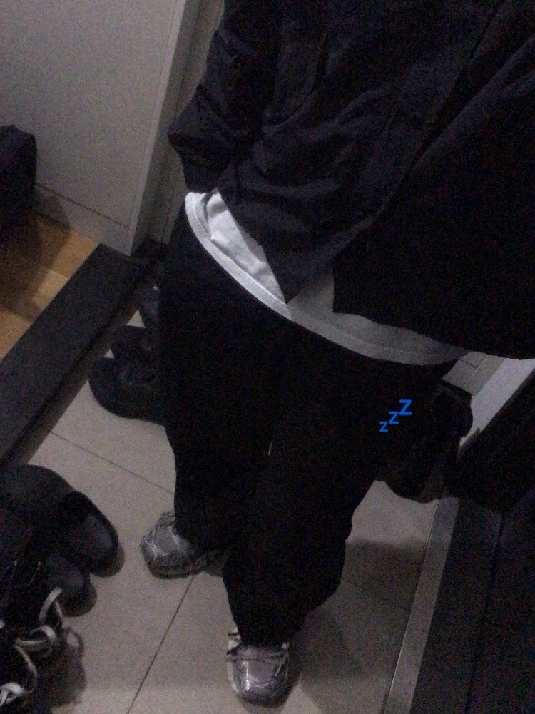 Balenciaga 3XL Sneakers Light Beige 착용 스타일 - 2