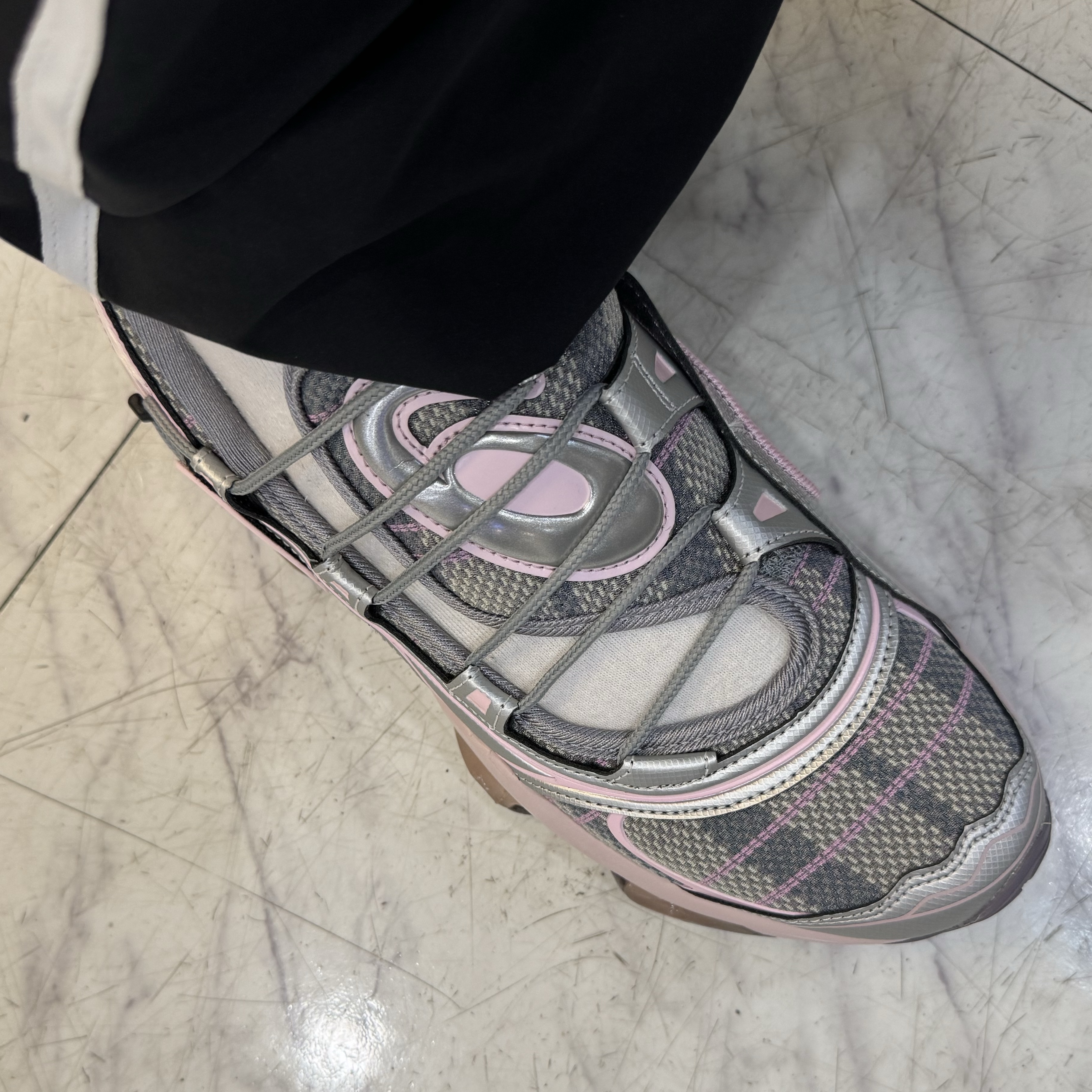 (W) Asics x Kiko Kostadinov x Hysteric Glamour Gel-Quantum Cotton Candy 착용 스타일