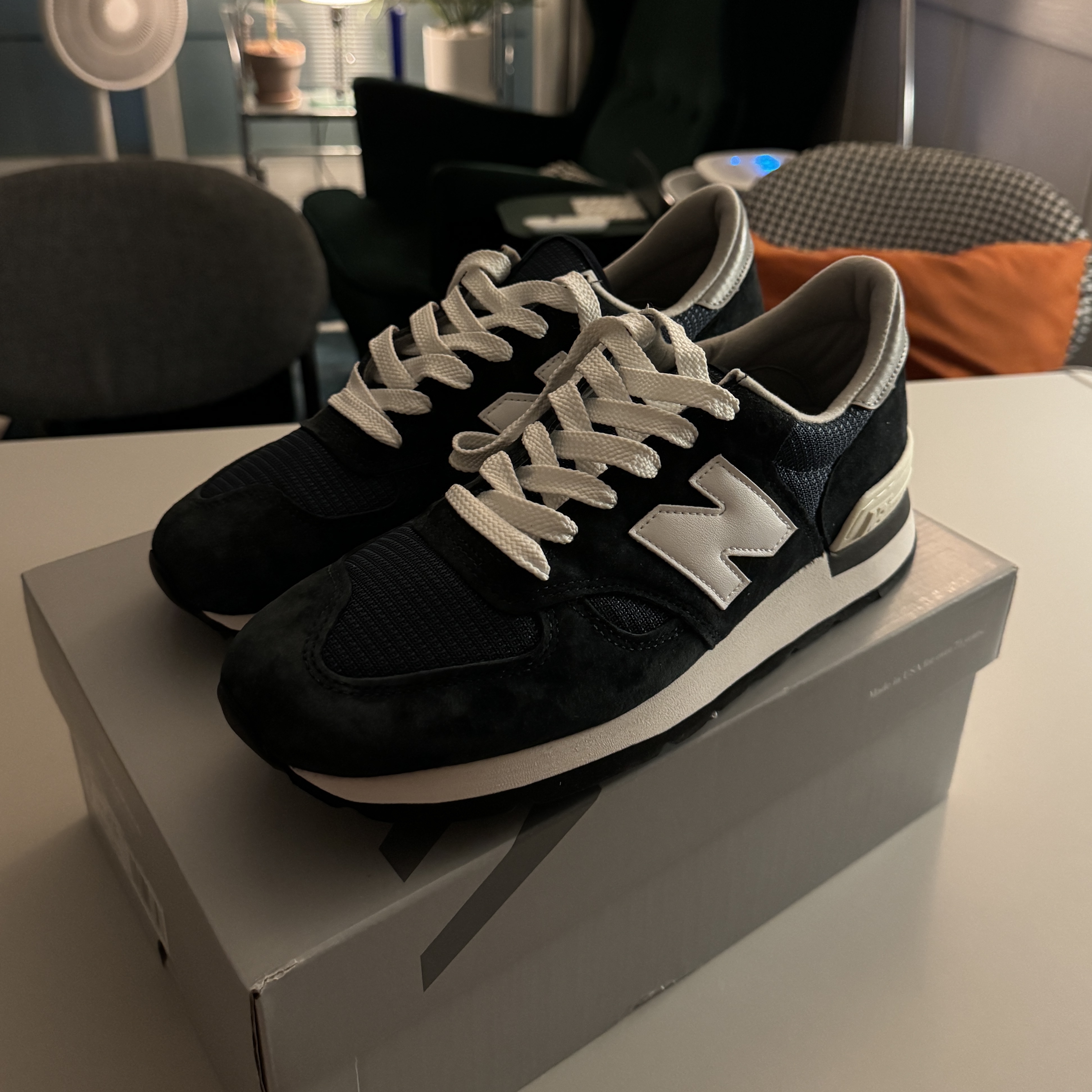 New Balance 990v1 Made in USA Navy 착용 스타일