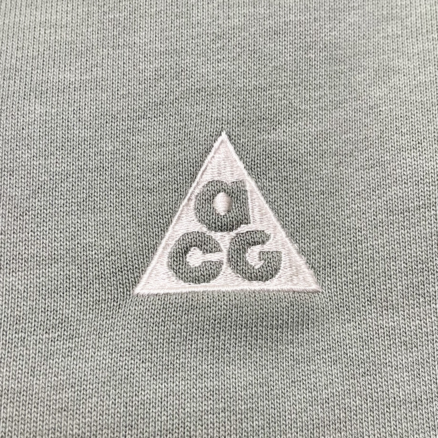 나이키 ACG 써마핏 플리스 풀오버 후드 미카 그린 라이트 실버 - US/EU 착용 스타일 - 2