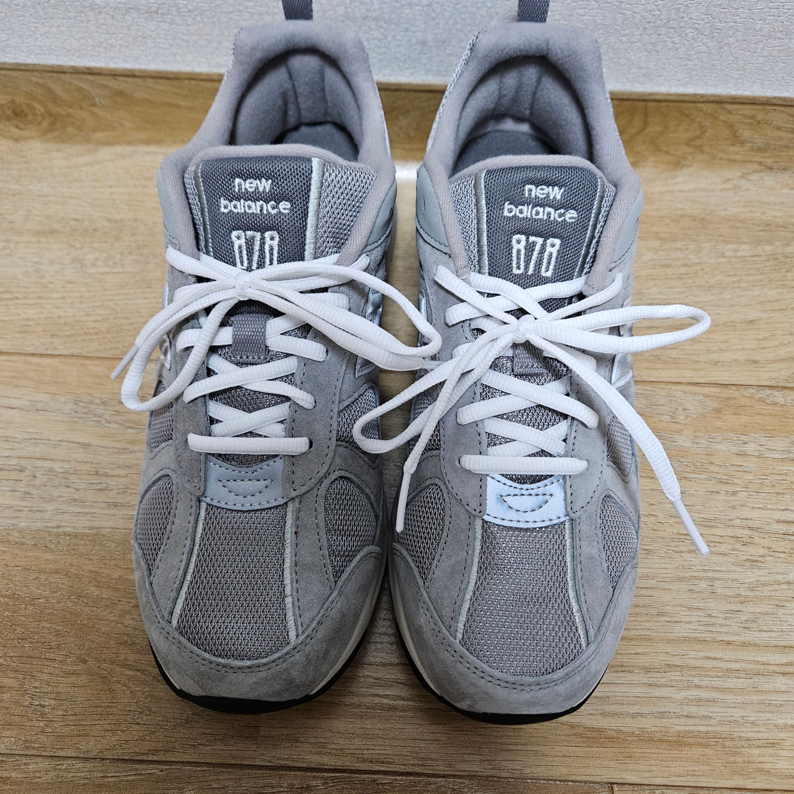 New Balance 878 Gray 착용 스타일 - 1