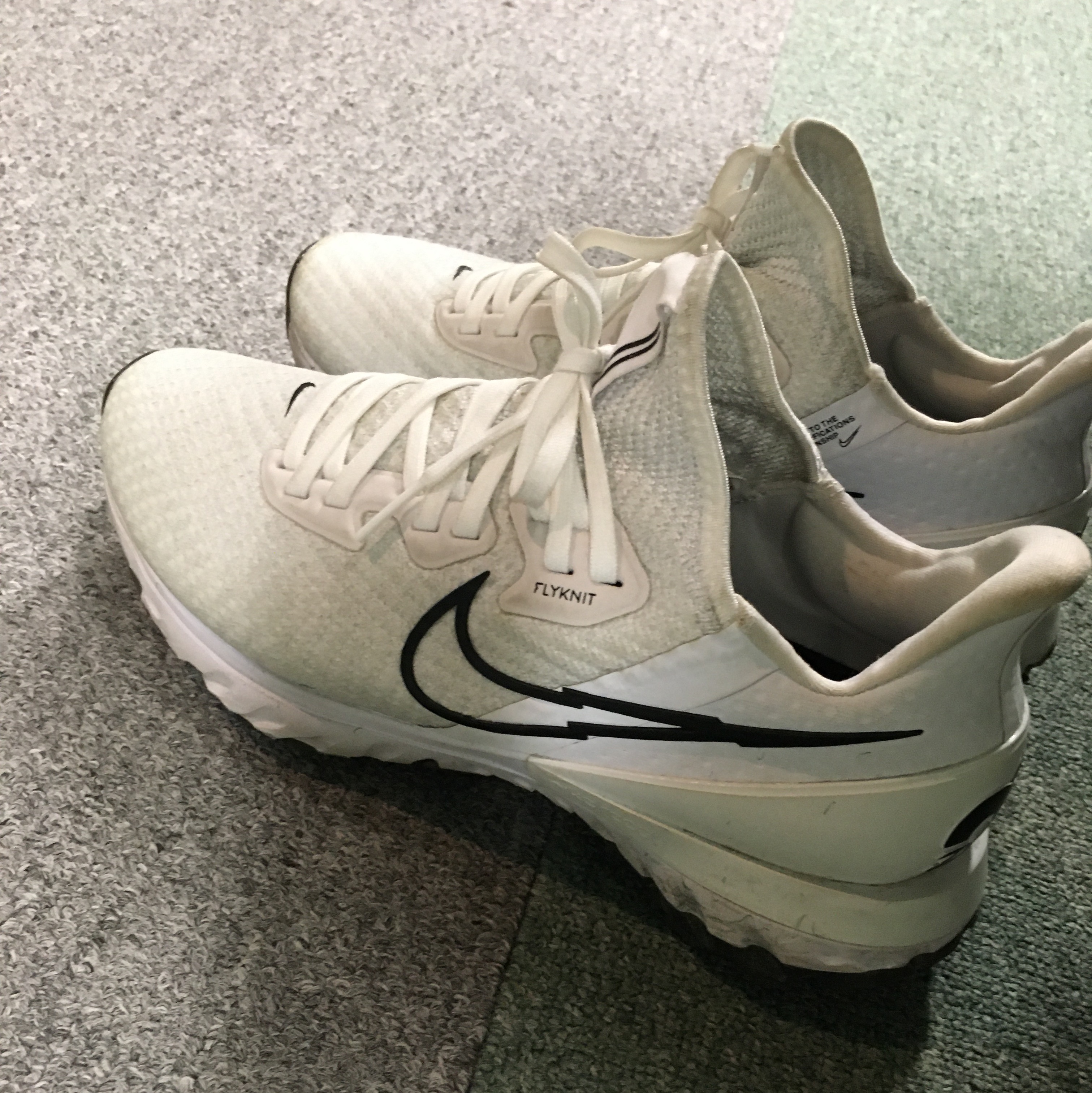 Nike Air Zoom Infinity Tour White Black 착용 스타일
