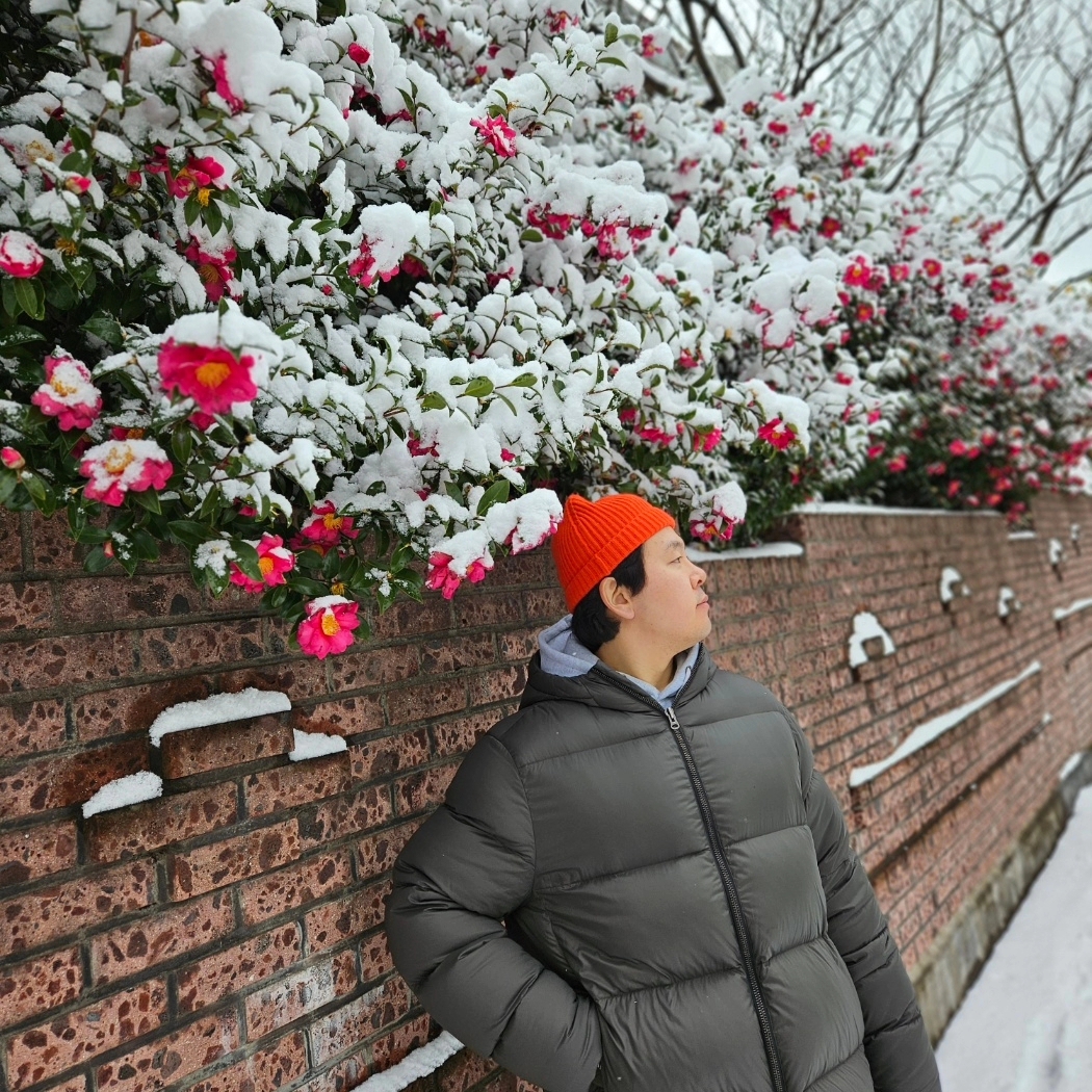 호카 카하 로우 고어텍스 그린 신 착용 스타일 - 7