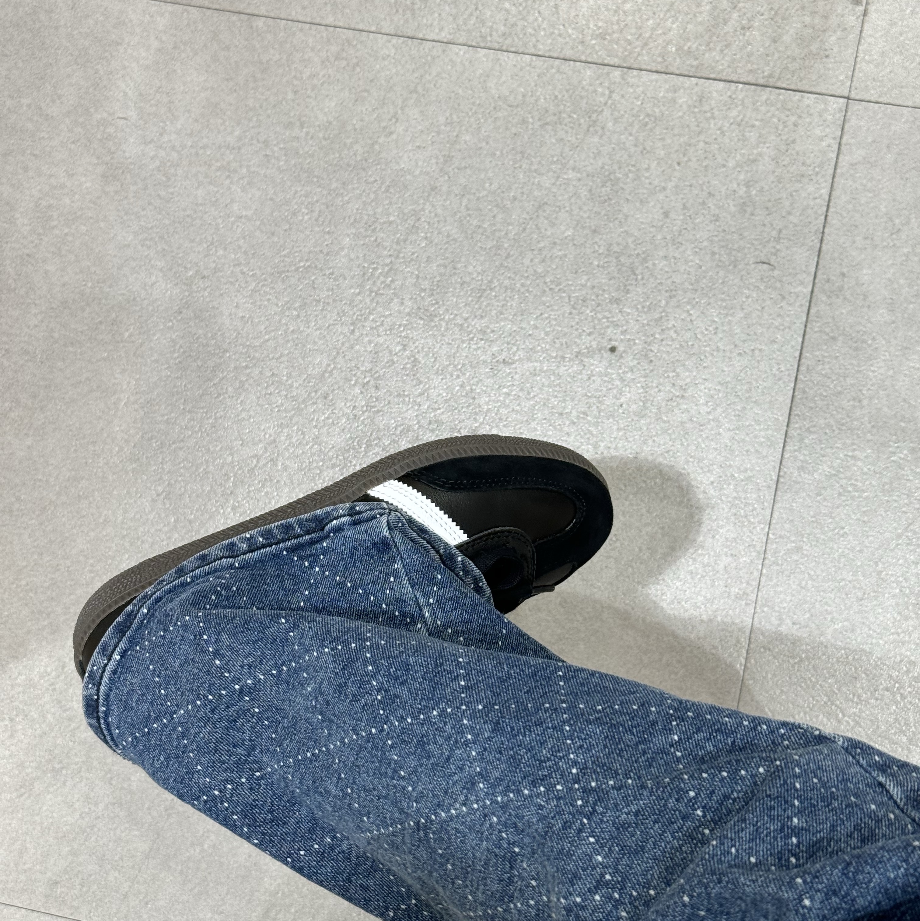 Adidas Samba ADV Black 착용 스타일 - 2