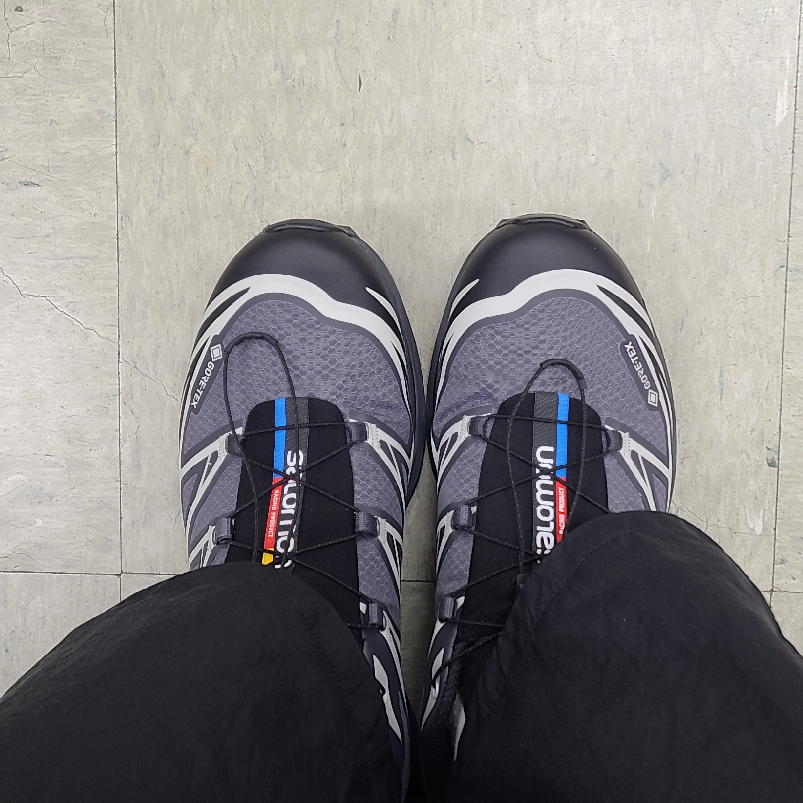 Salomon XT-6 Gore-Tex Black Ebony 착용 스타일