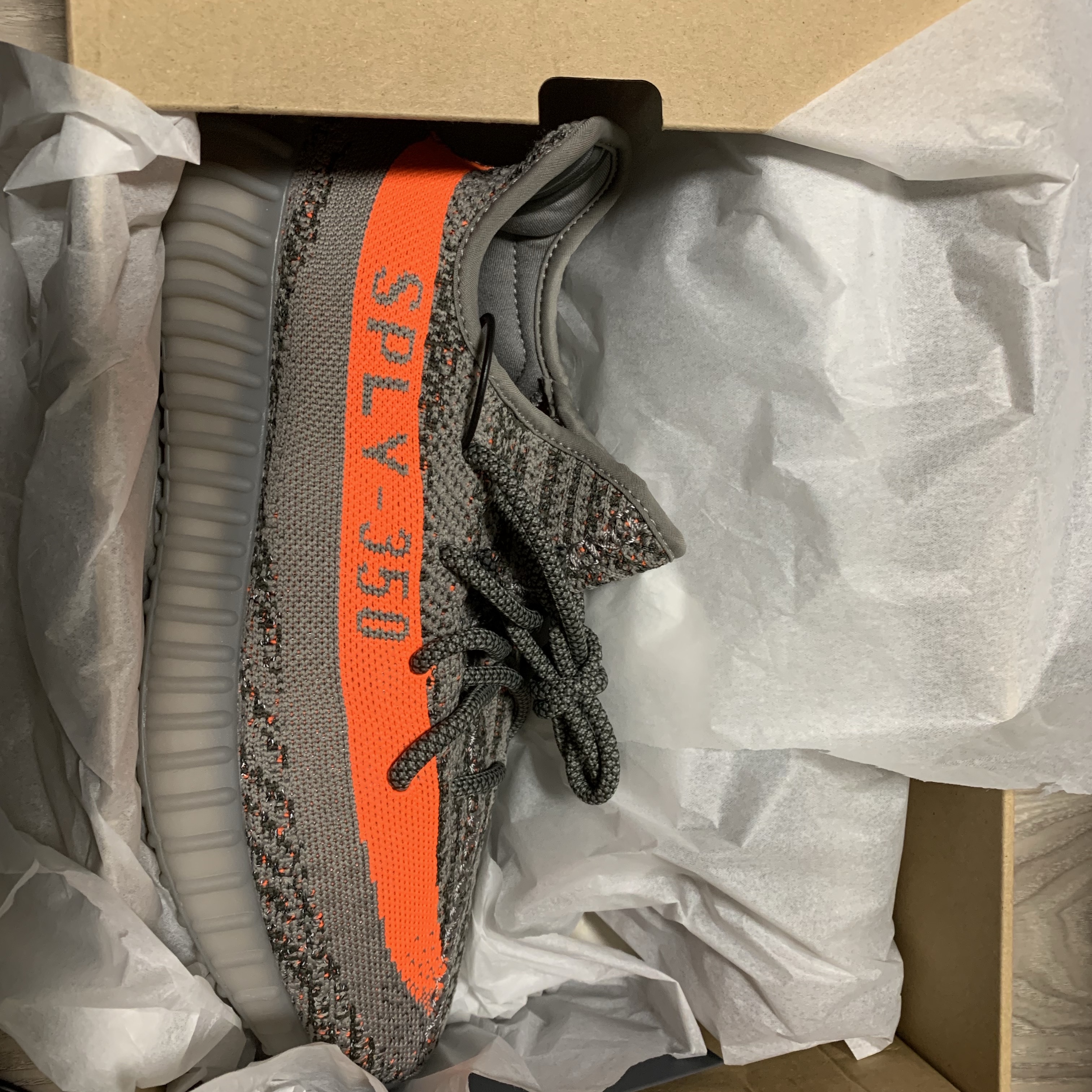 Adidas Yeezy Boost 350 V2 Beluga - Reflective 착용 스타일 - 1