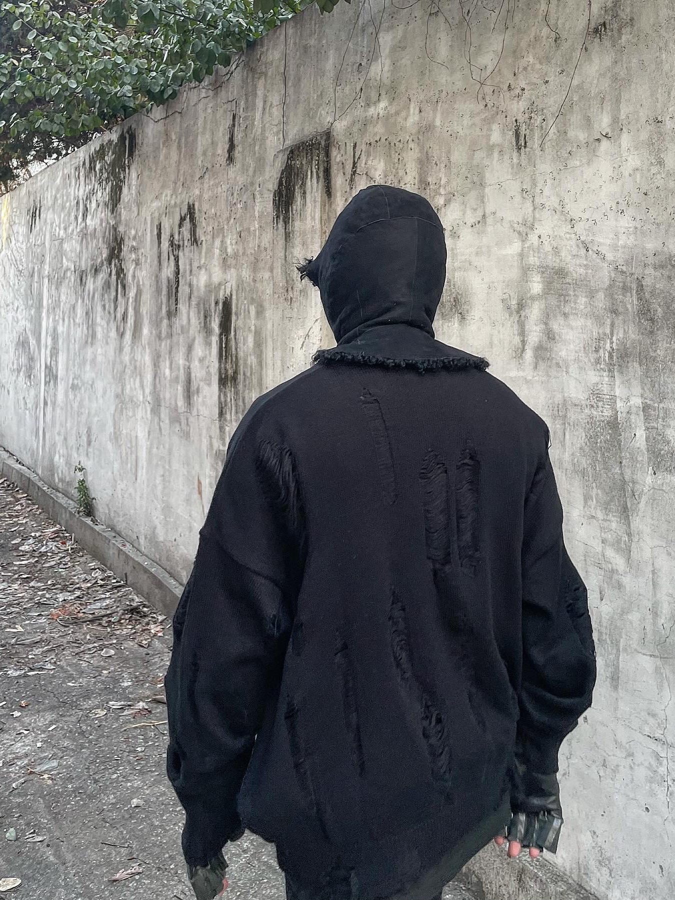 Undermycar Rabban Destroyed Long Sleeve Knit Dark Ink - 23FW 착용 스타일 - 3