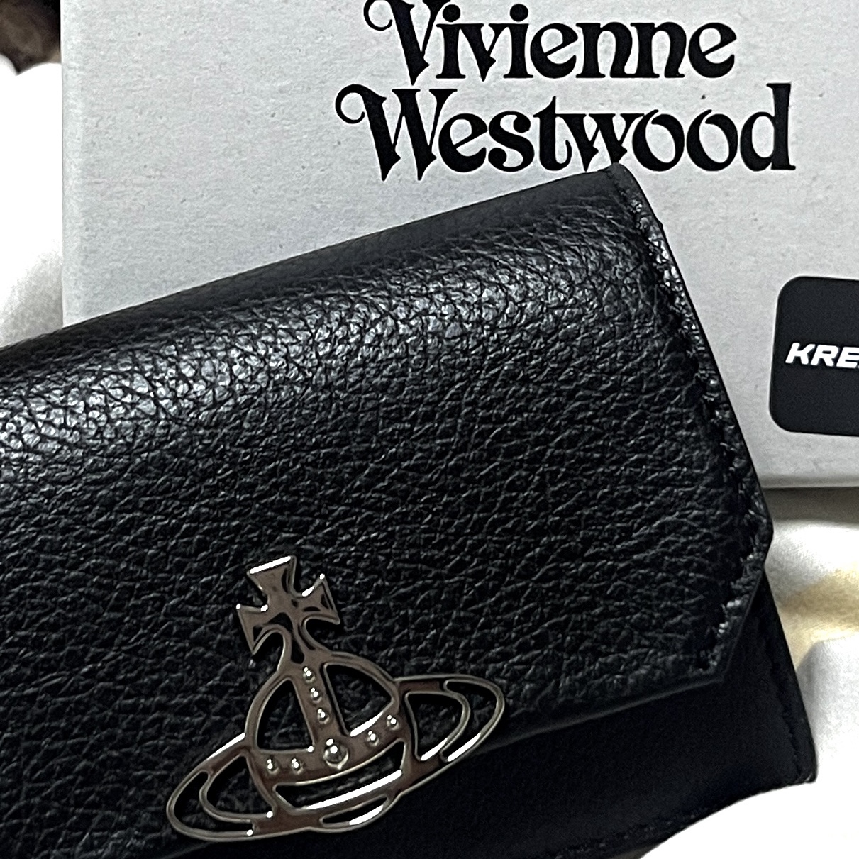 Vivienne Westwood Grain Leather Business Card Holder Black 착용 스타일
