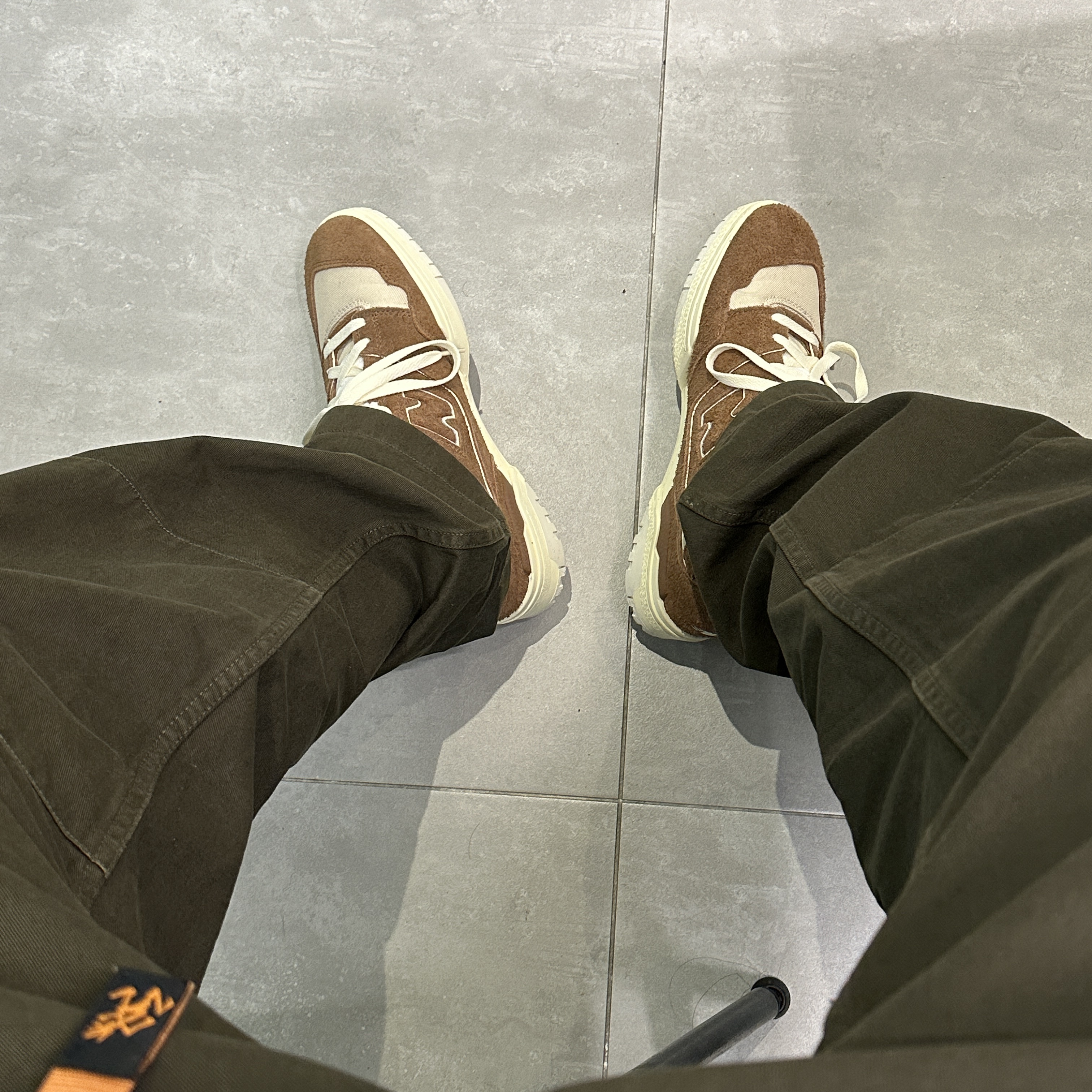New Balance x Aime Leon Dore 550 True Brown 착용 스타일 - 2