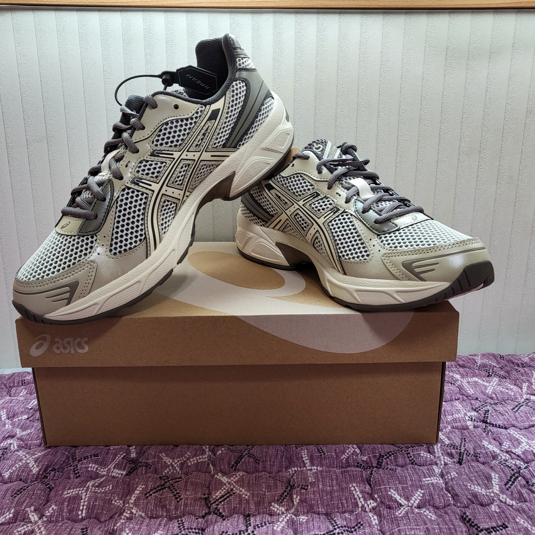 Asics Gel-1130 Birch Dark Taupe - Korea Exclusive 착용 스타일