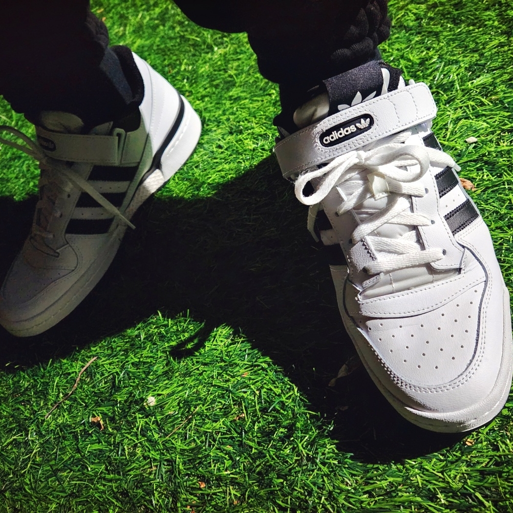 Adidas x NSRC Cap Black, Adidas Forum Low White Black 착용 스타일 - 5
